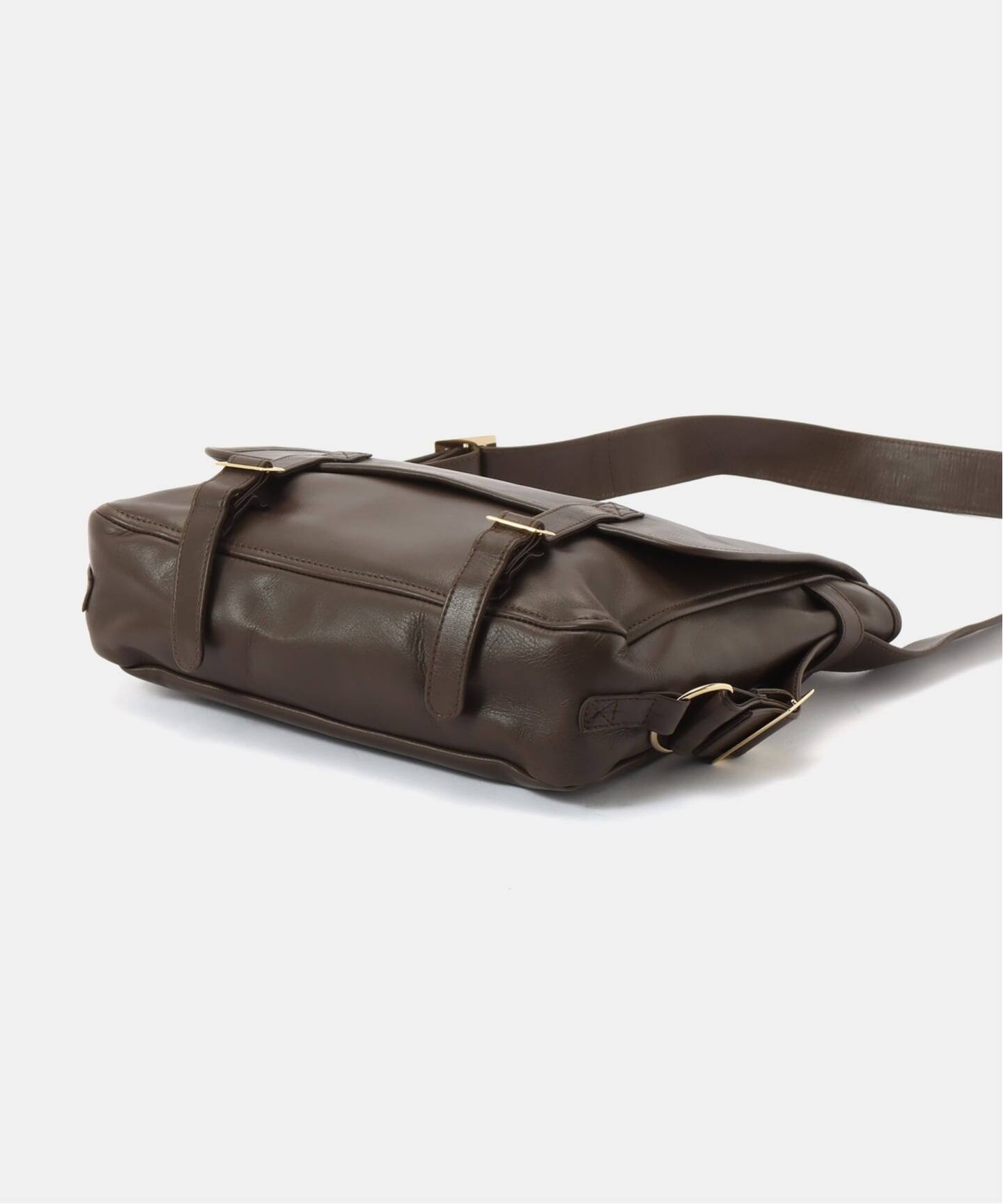 CCU/シーシーユー flap shoulder バッグM（ショルダーバッグ 