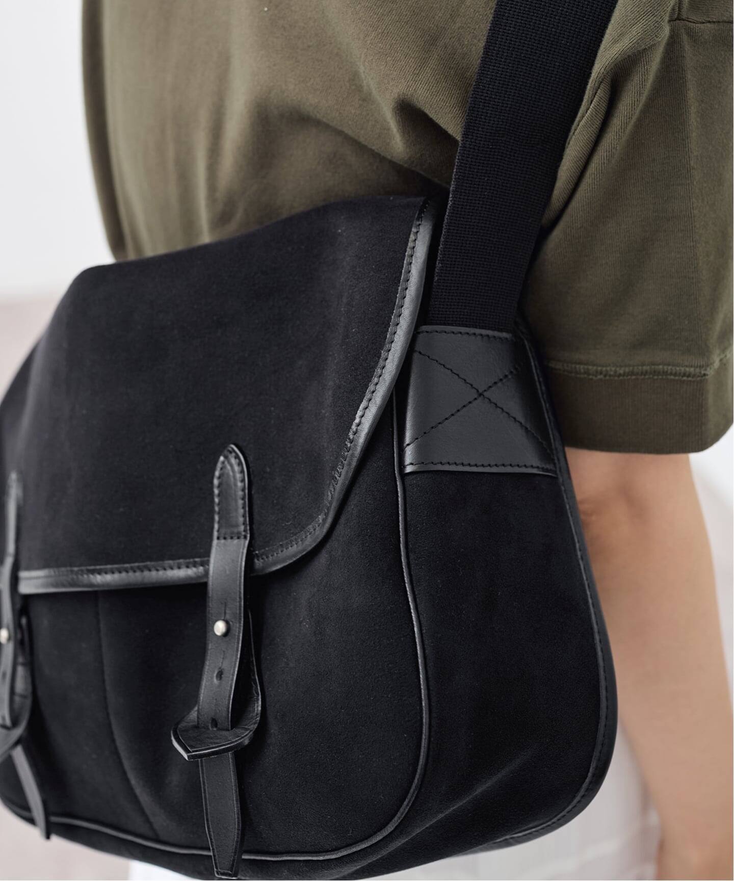 BRICK/ブリック 別注ULTRASUEDE FISHING バッグ（ショルダーバッグ 