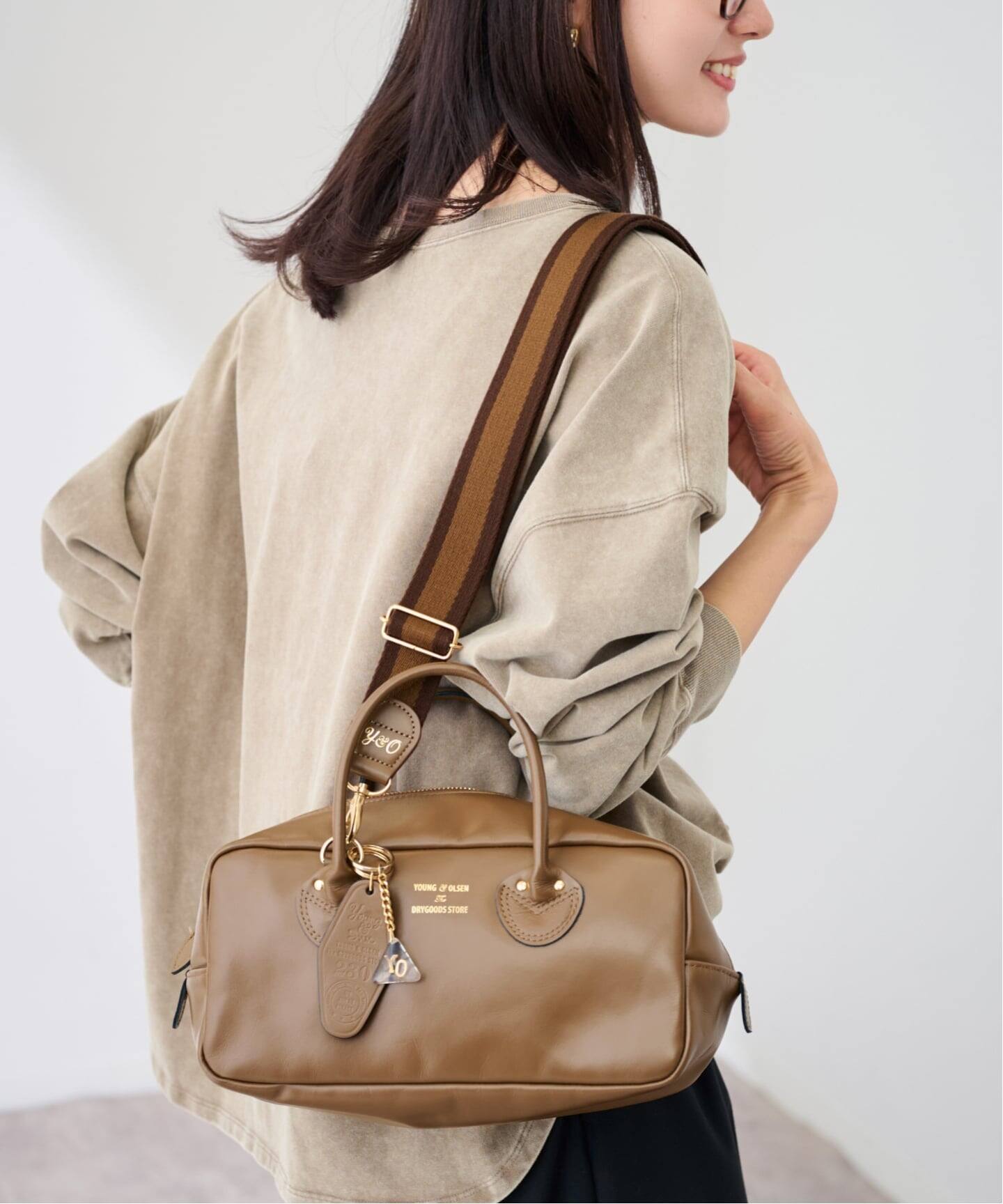 ≪WEB限定 / 追加予約≫YOUNGOLSEN 別注 CHARM WIDE BOTTLE BAG