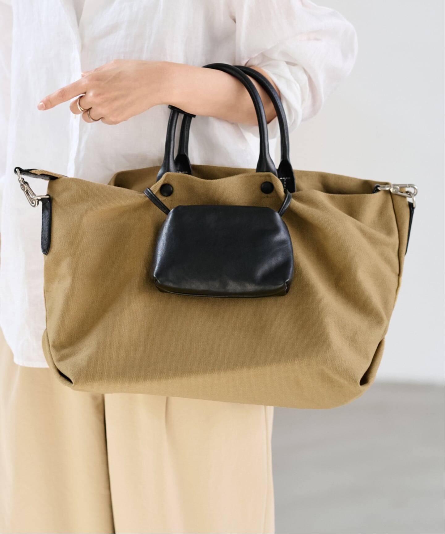 ARTESANOS/アルテサノス ミニポーチツキキャンバストートバック 
