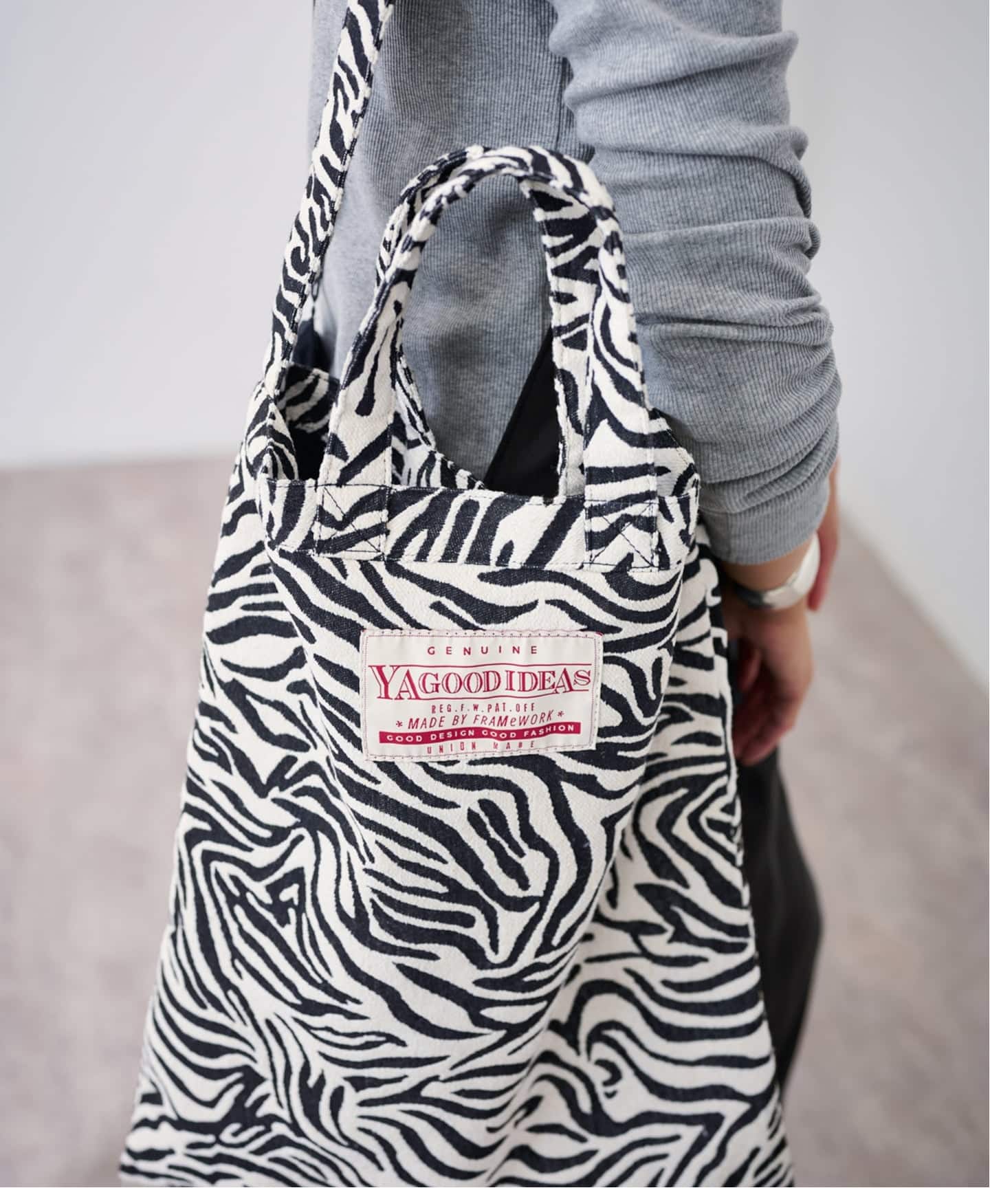 ≪追加予約≫YA GOOD IDEAS BIG TAG FABRIC トート（トートバッグ