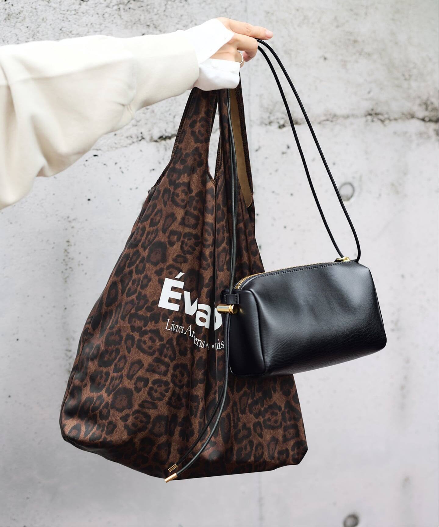 ≪予約≫SKIN/スキン MINI BAG レオパードパッカブルTOTE付き 