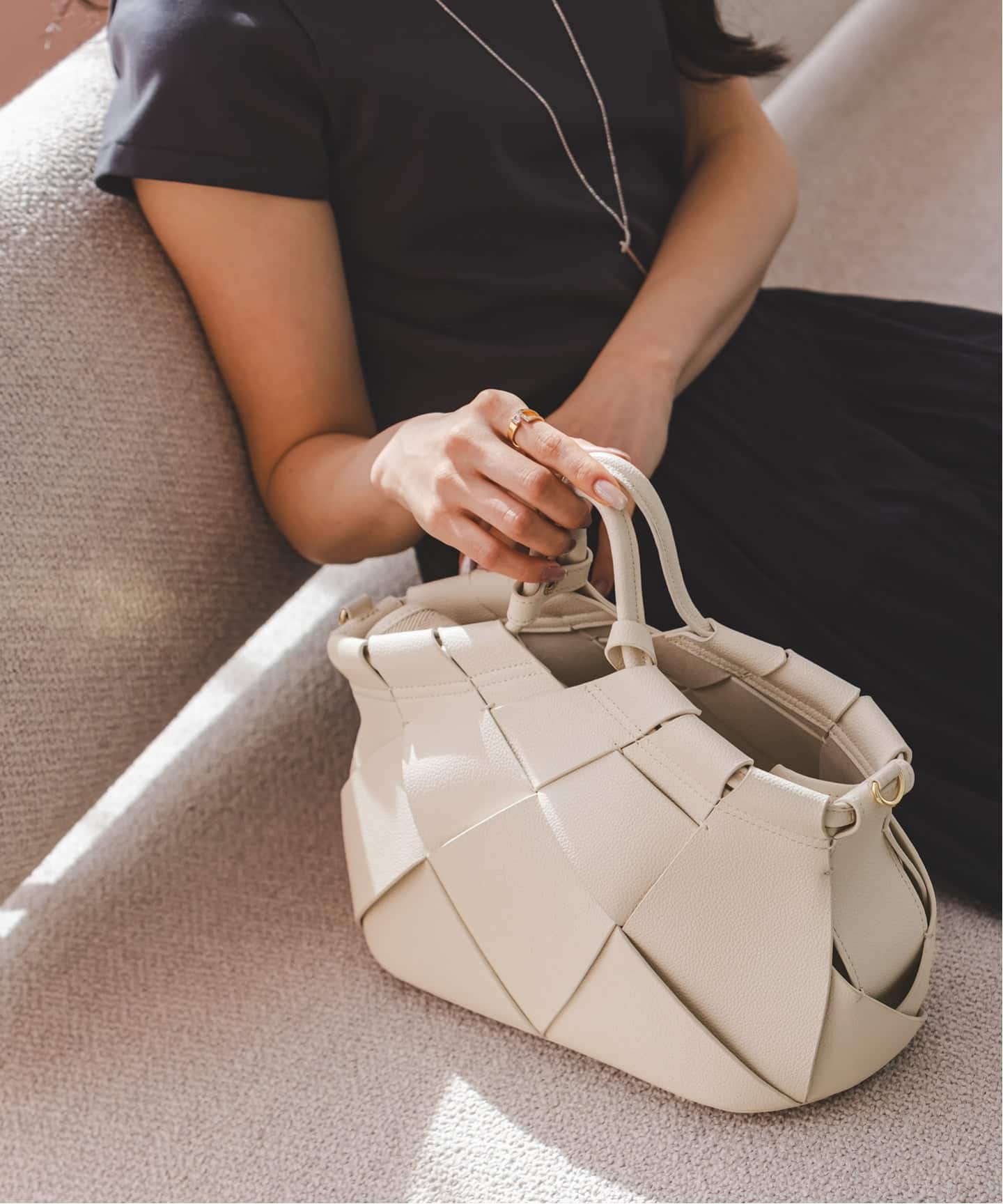 mica della valle/ミカデラヴァッレ Romana レザーメッシュバッグ
