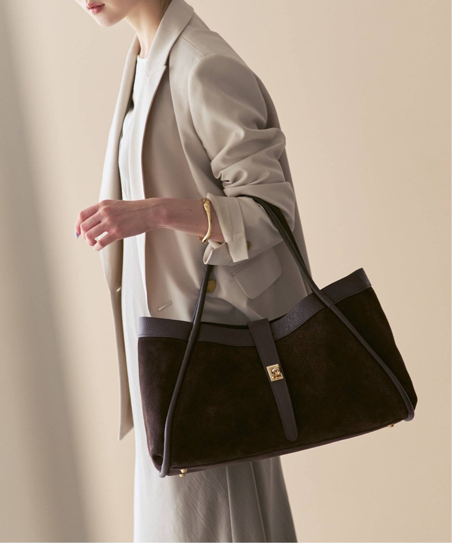 AULENTTI/オウレンティ 金具付きスウェードトートBAG（トートバッグ 