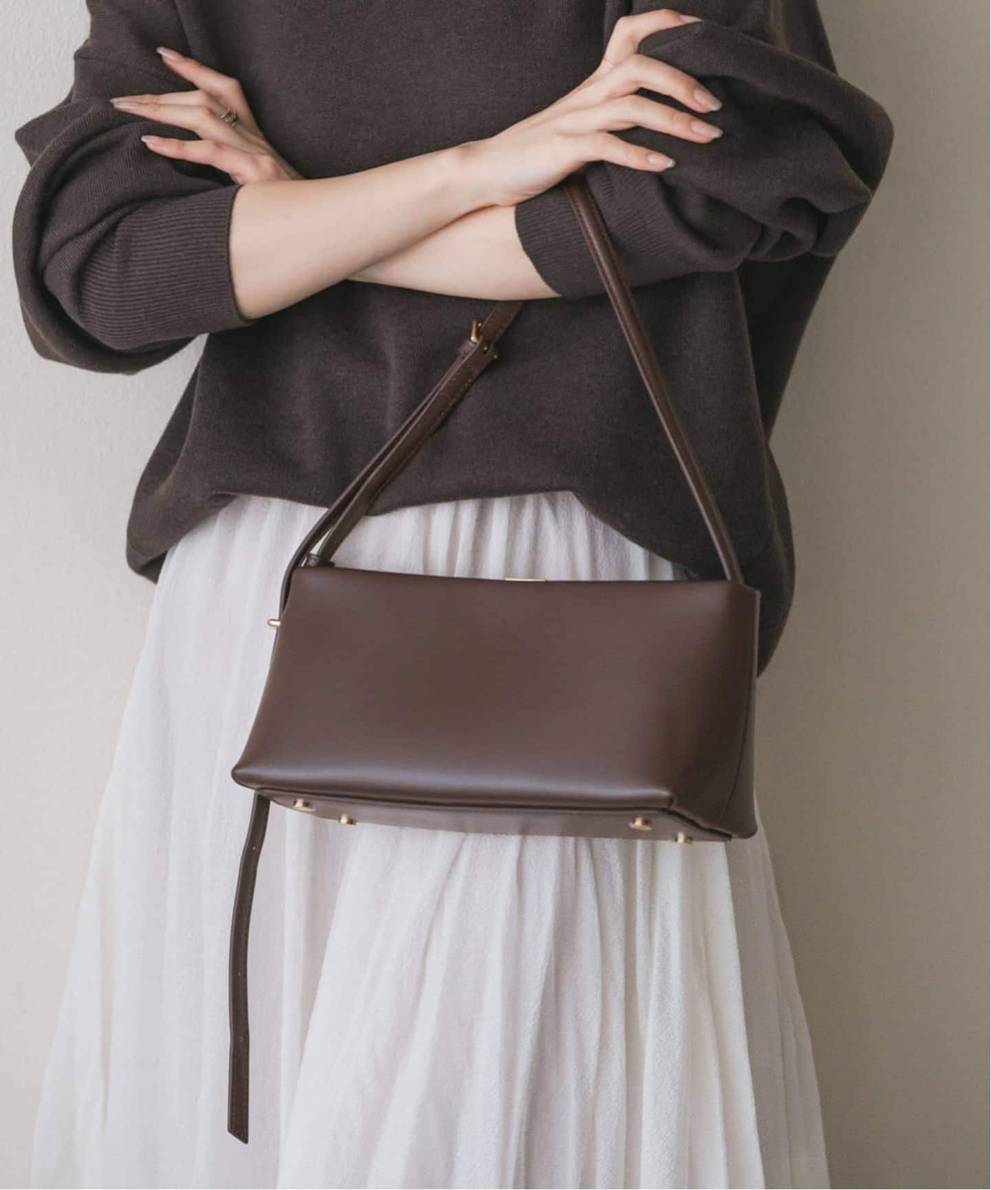 PUNTI. ブラウン ショルダーバッグ 追加・別注カラー》PUNTI./プンティ PORTRAIT ONE SHLD（ショルダー