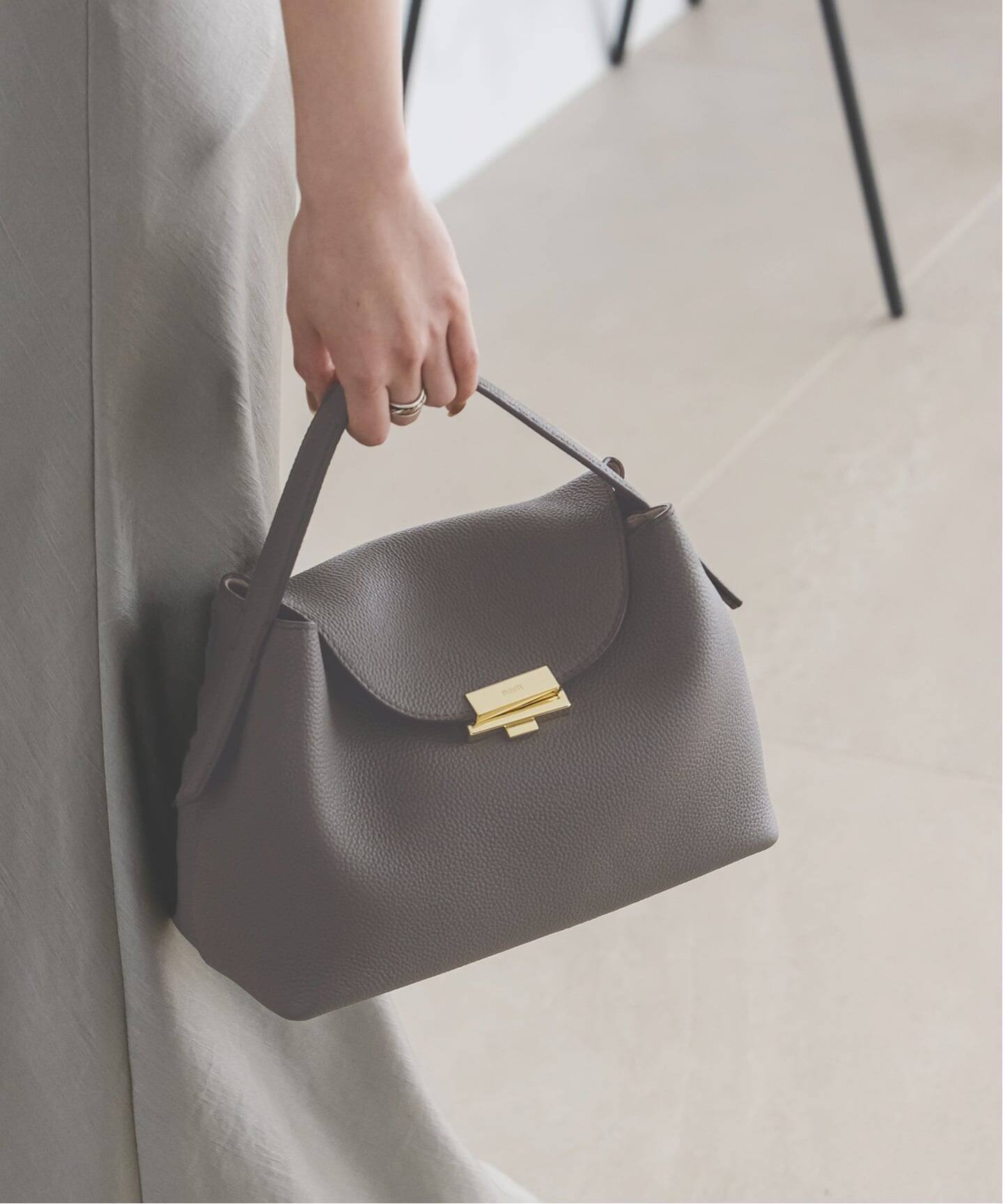 WEB・一部店舗限定追加》PUNTI./プンティ MAGNOLIA-HAND（ハンドバッグ