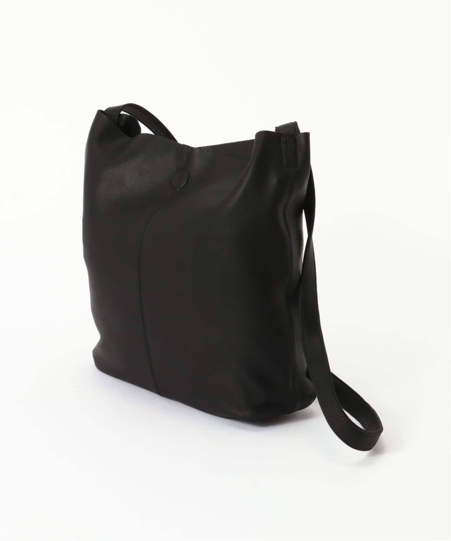 MORPHEE(モルフェ) SQUARE SHOULDER ナッパレザー（ショルダーバッグ 