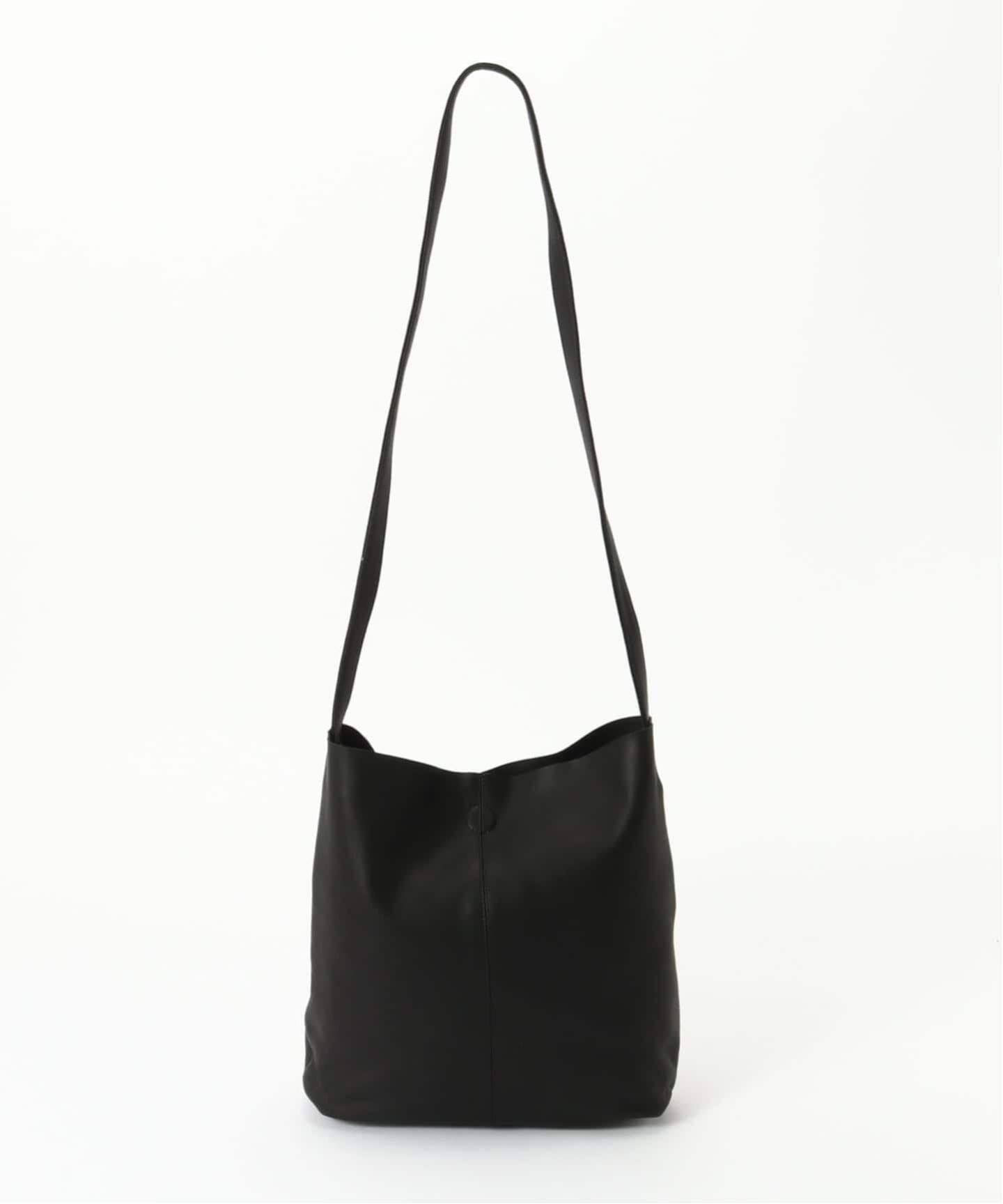 MORPHEE(モルフェ) SQUARE SHOULDER ナッパレザー（ショルダーバッグ 