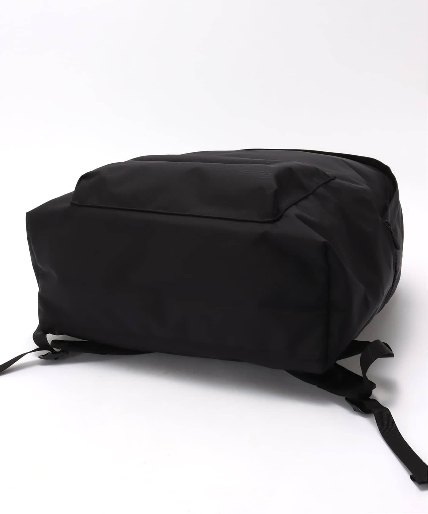 MONOLITH（モノリス）BACKPACK STANDARD SOLID M（バックパック