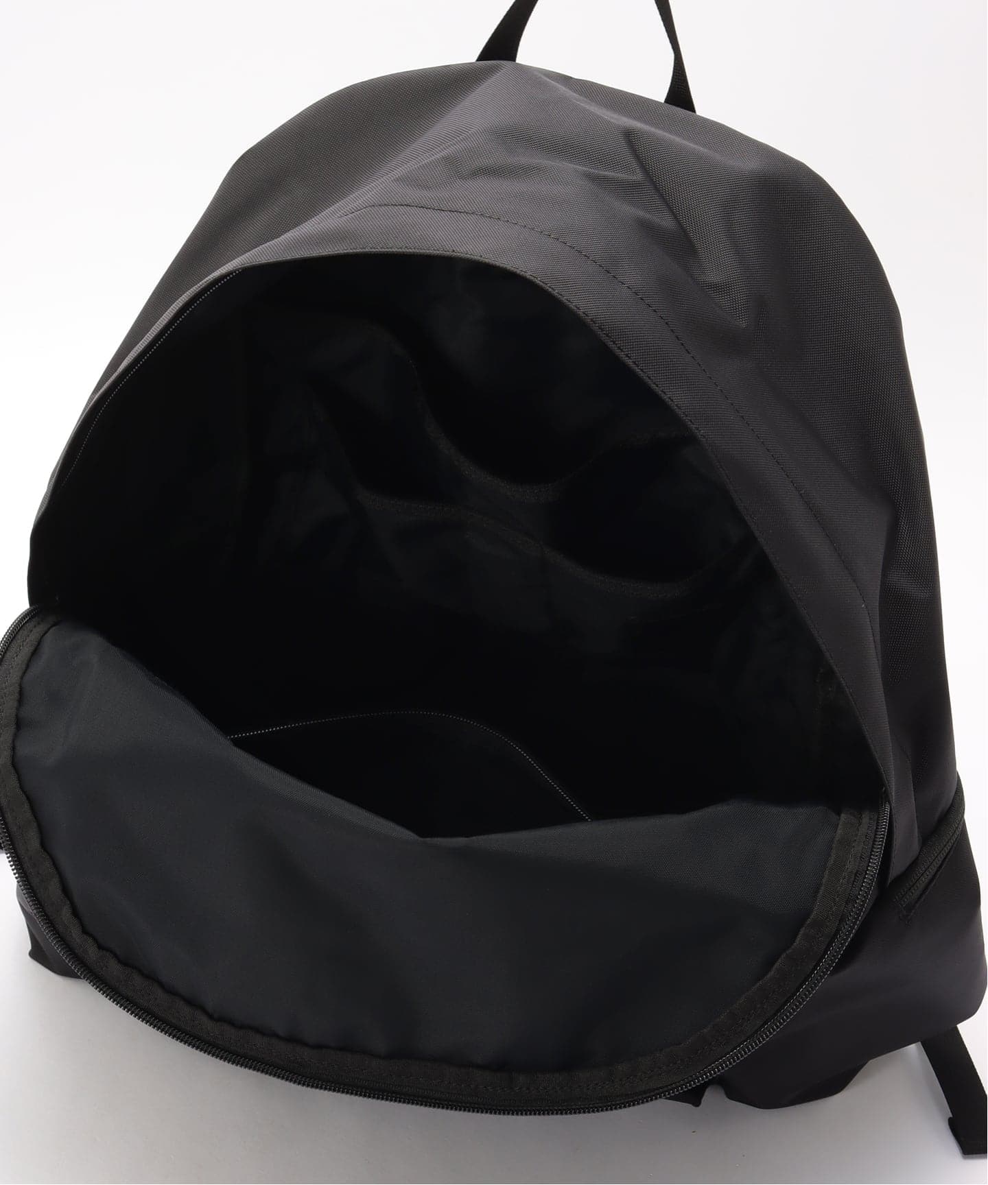 MONOLITH（モノリス）BACKPACK STANDARD SOLID M（バックパック