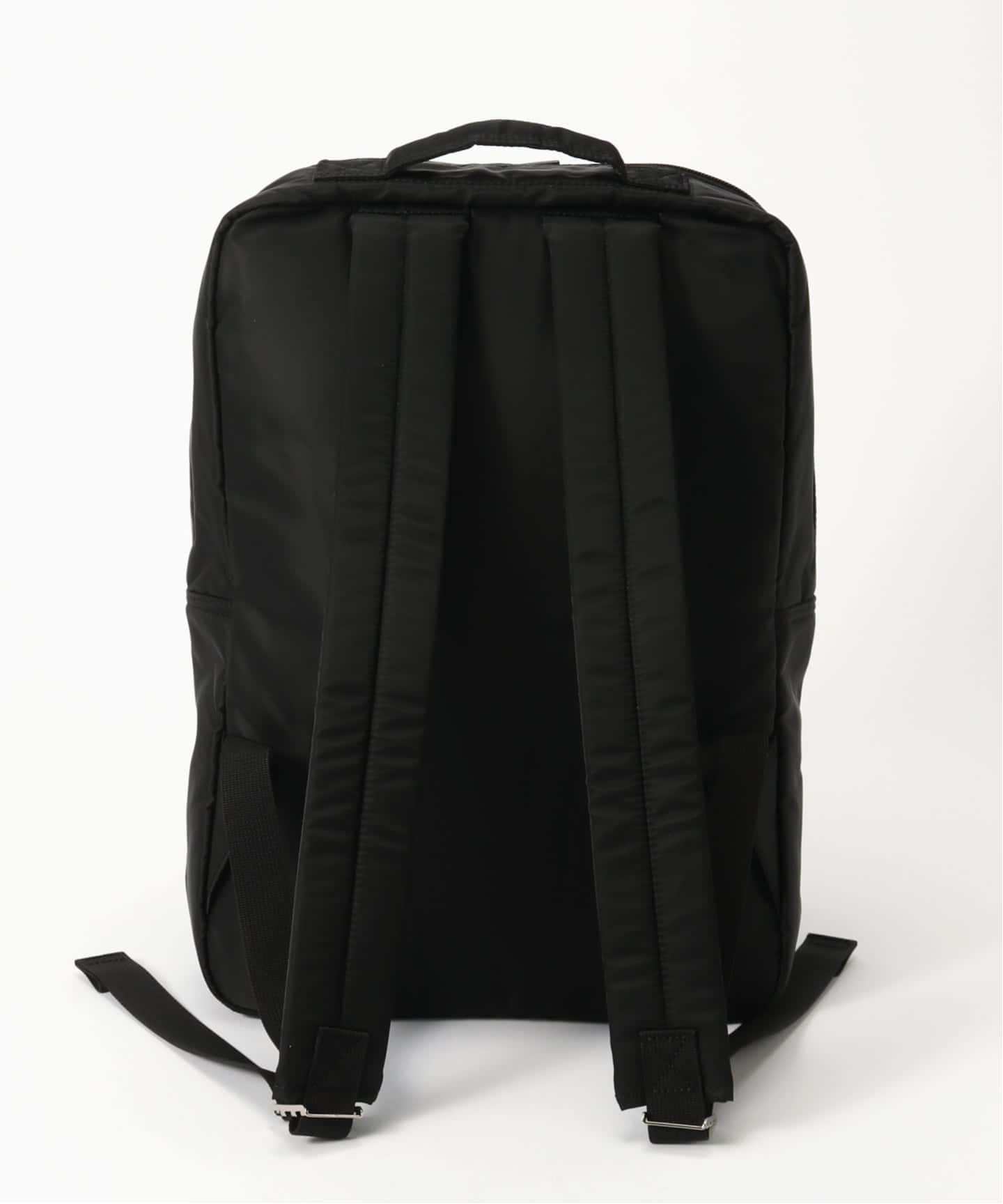 MAC（マッキントッシュ）LAPTOP BACKPACK MEDIUM（バックパック