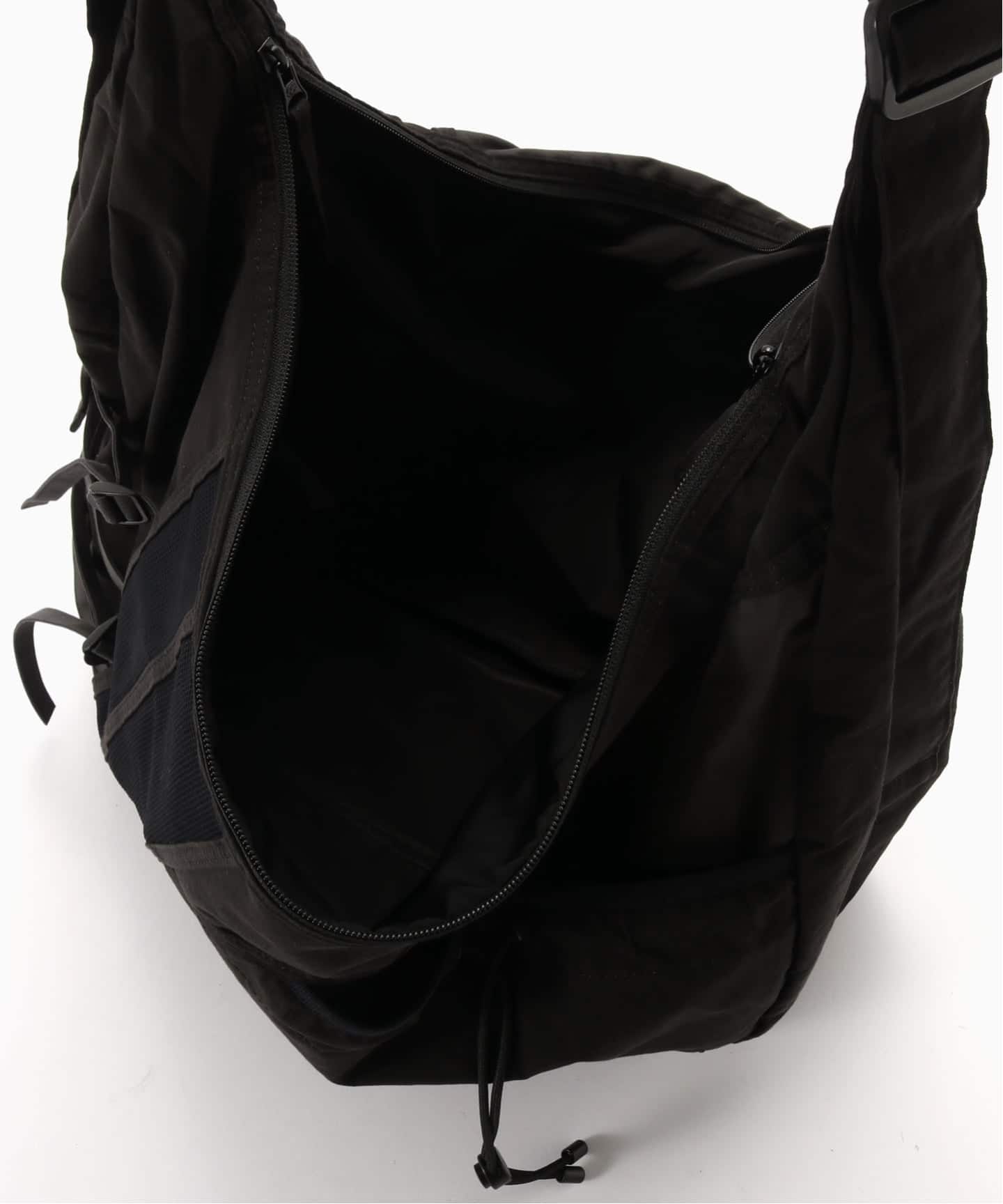 SAN SAN GEAR / サンサンギア CROSS BODY BAG（ショルダーバッグ