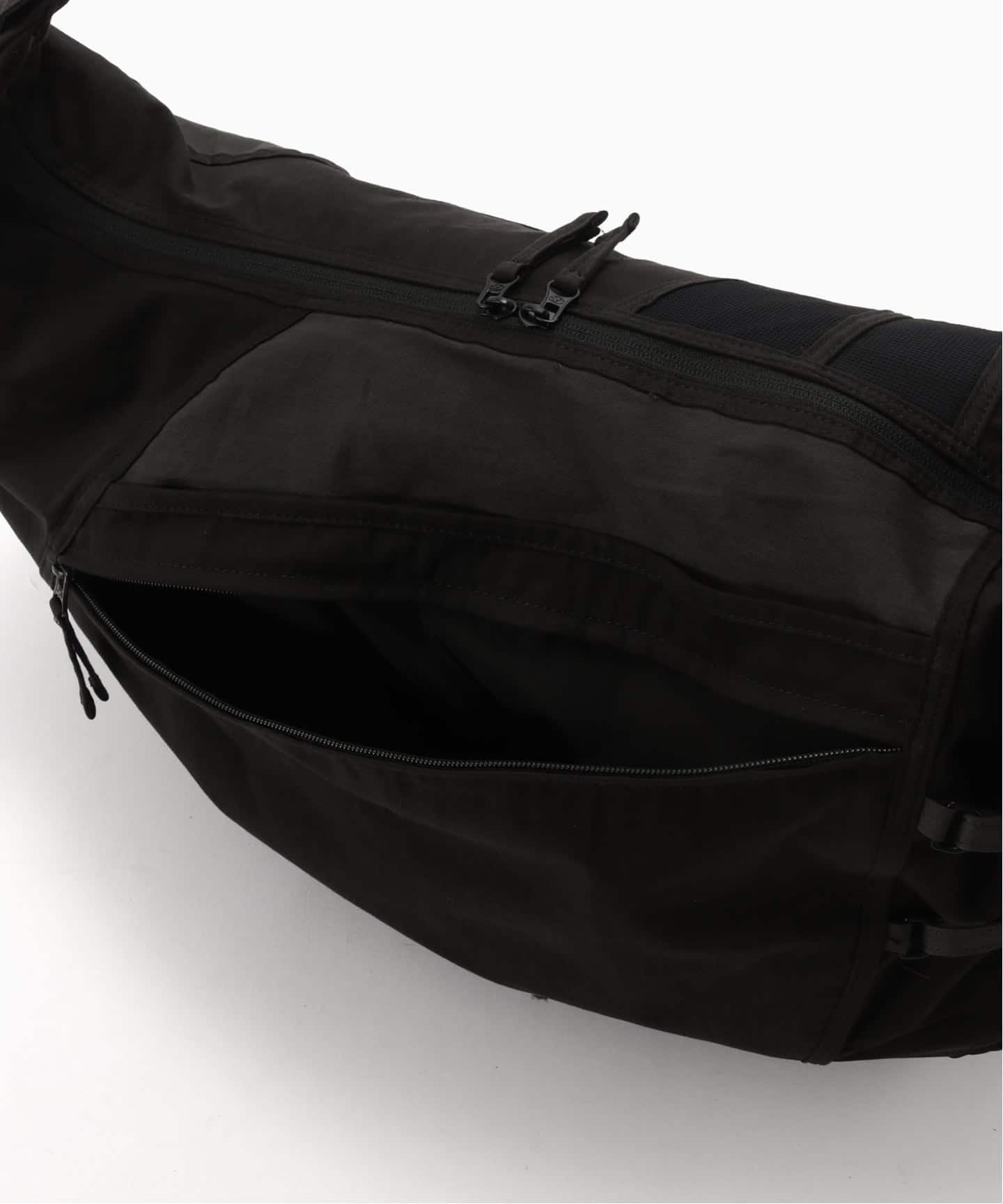 SAN SAN GEAR / サンサンギア CROSS BODY BAG（ショルダーバッグ