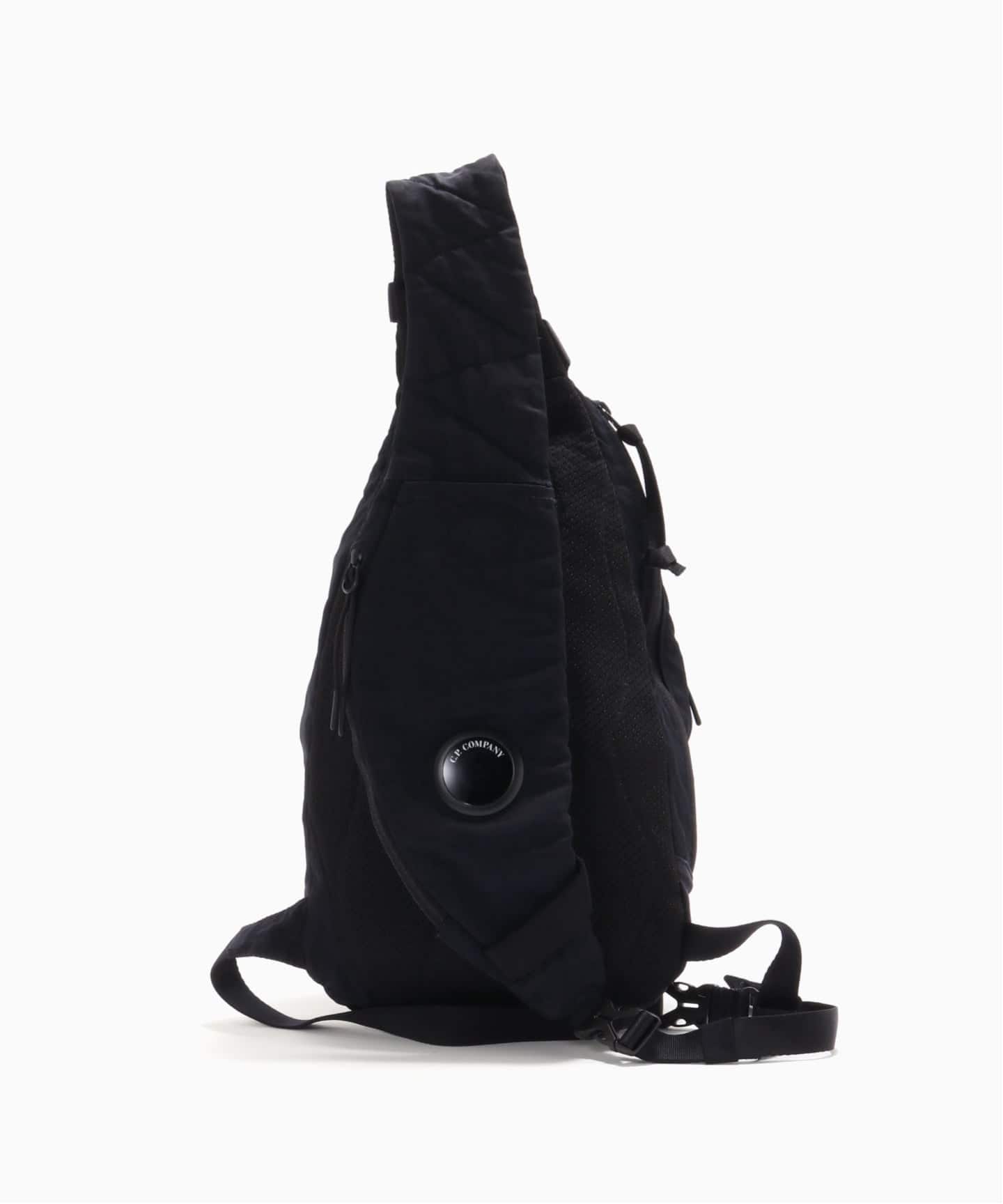 C.P.Company / シーピーカンパニー NYLON B CROSSBODY BACKPACK