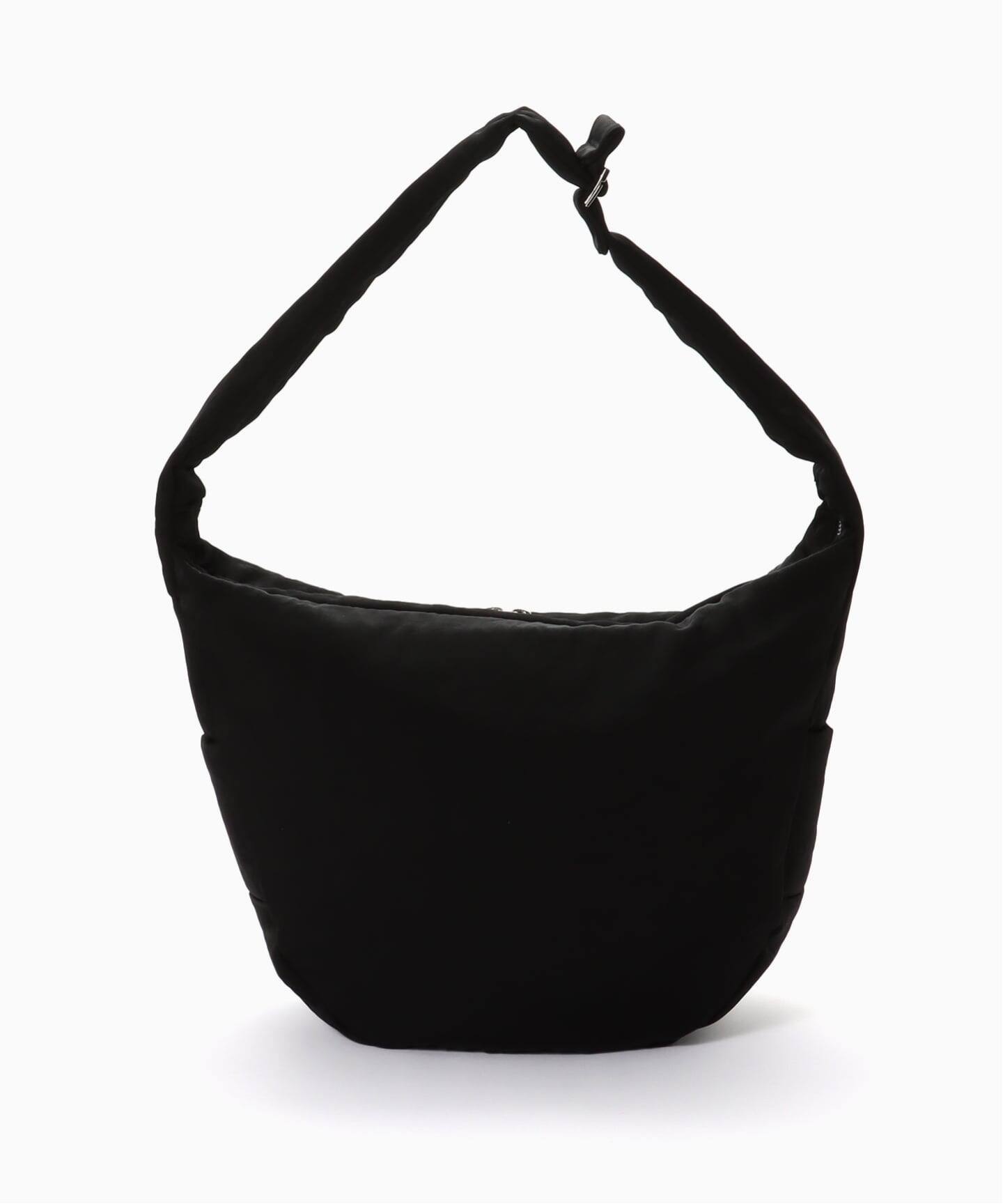 ITTI / イッチ ANNIE PUFFER BIG MOON BAG（ショルダーバッグ 