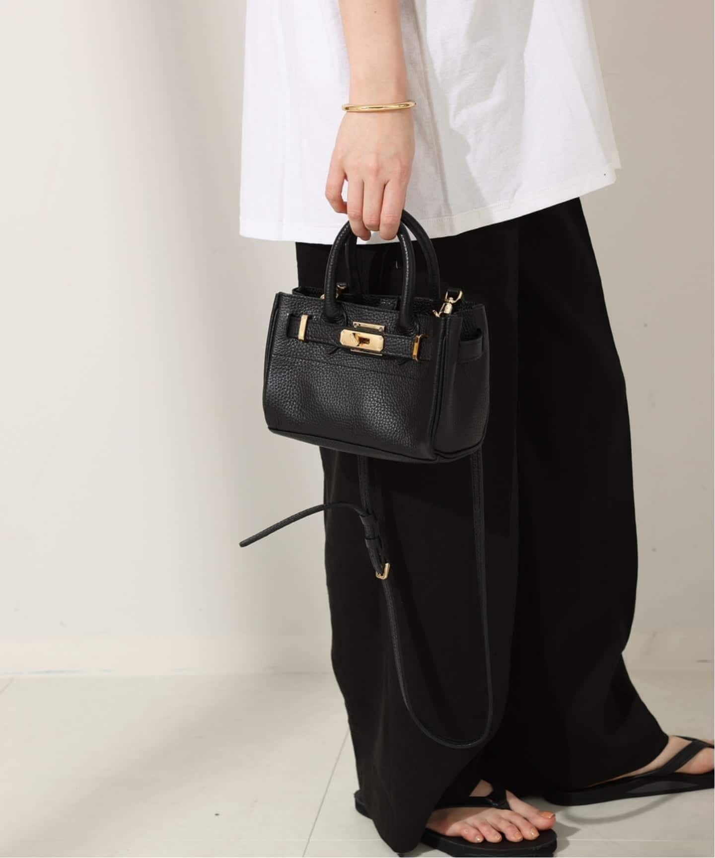 WEB限定/追加予約》別注 SITA PARANTICA TOTE 1XS COW LEATH バッグ