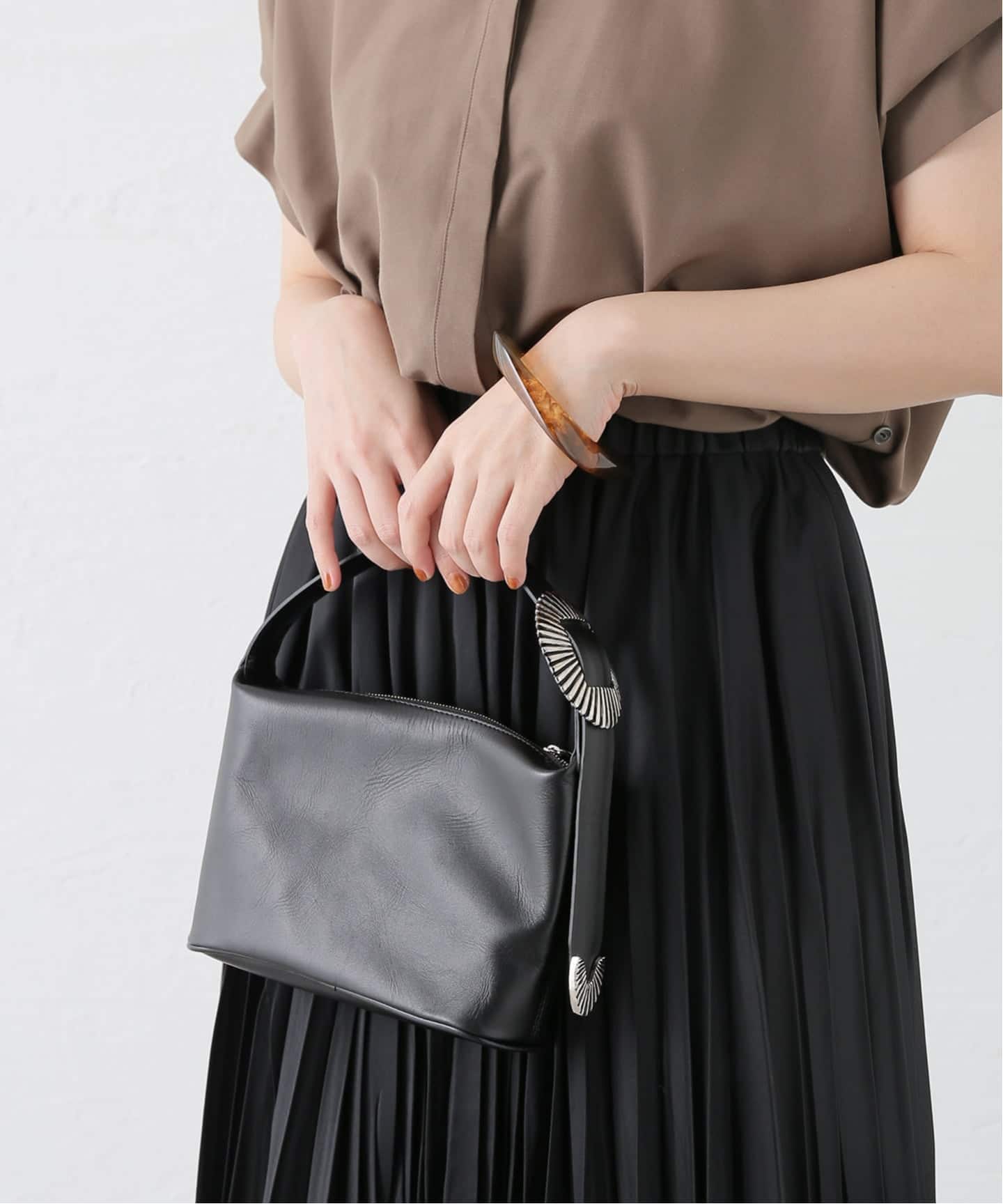 TOGA TOO/トーガトゥ Leather mini bag バッグ（ハンドバッグ