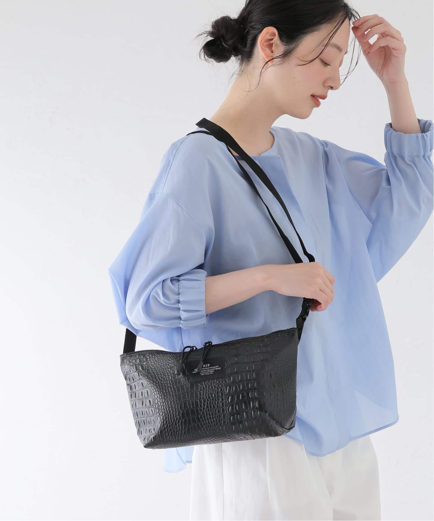 BAGS IN PROGRESS】Fannypack Crossbody：ショルダーバッグ