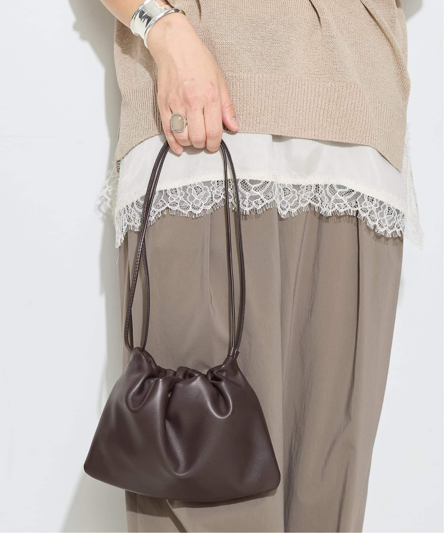 NOTHING WRITTEN/ナッシングリトゥン】NELLA STRAP BAG:バッグ NOTHING WRITTEN/ナッシングリトゥン】NELLA STRAP BAG:バッグ