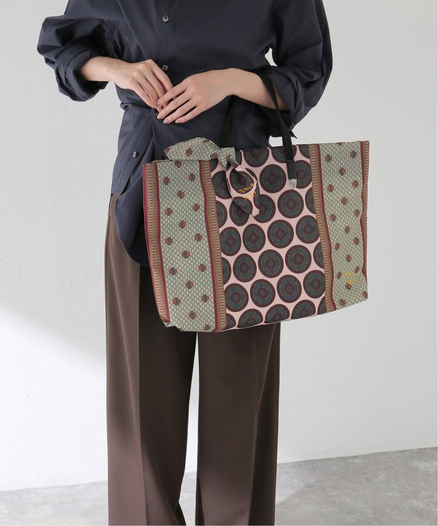 TOGA TOOトーガトゥ】Print tote bag/トートバッグ（トートバッグ