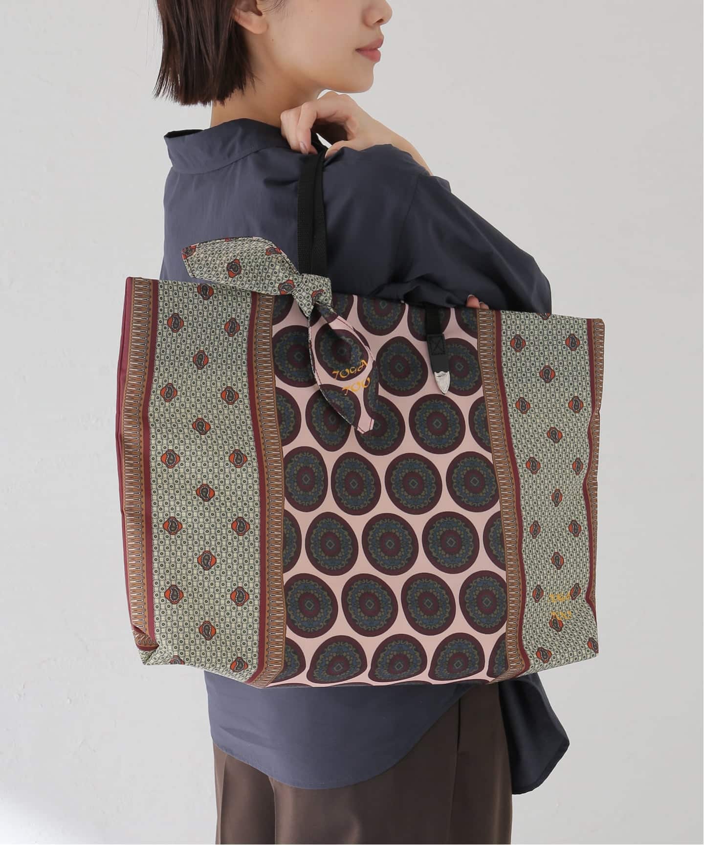 TOGA TOOトーガトゥ】Print tote bag/トートバッグ（トートバッグ