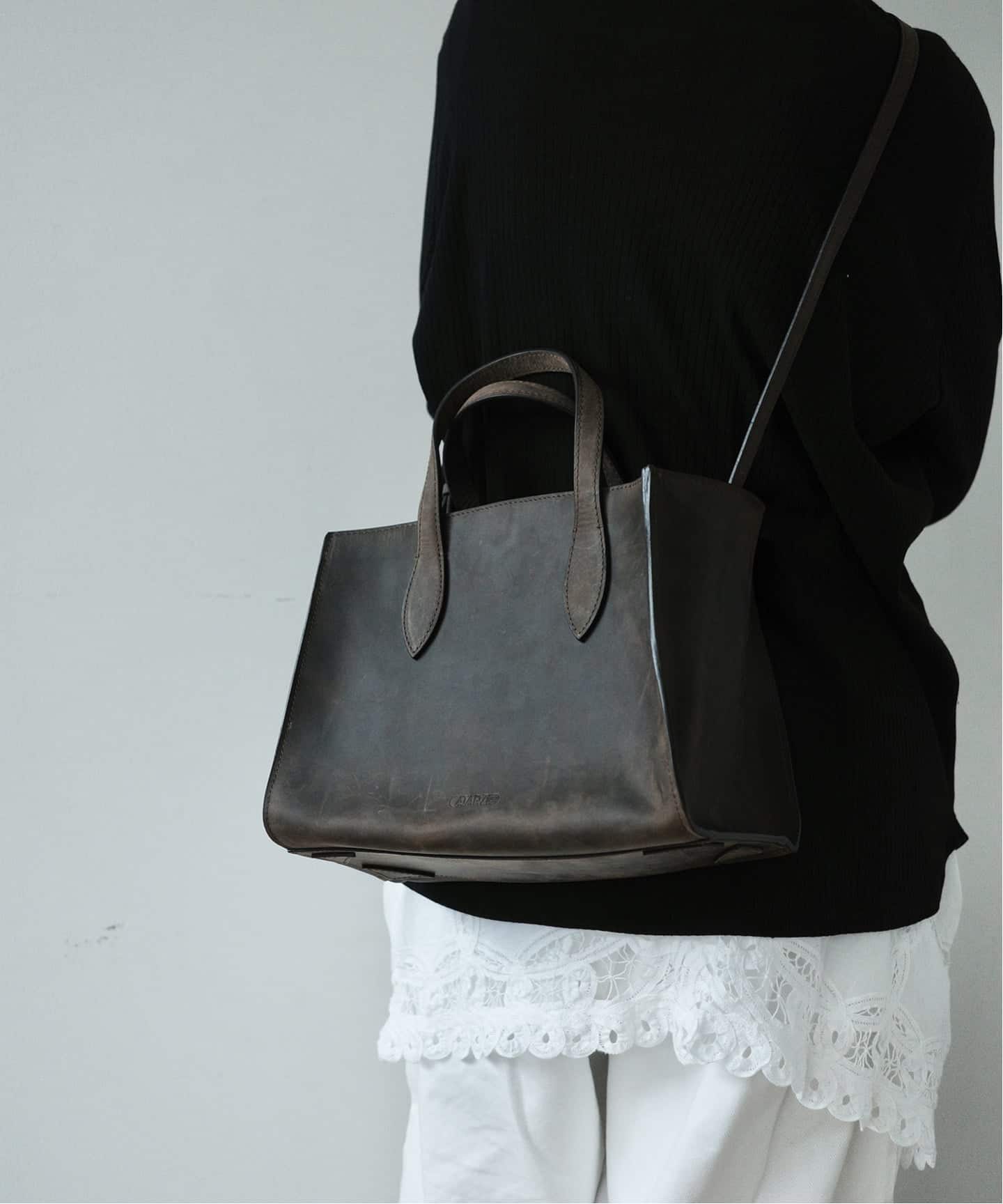 CATARZI 】 SQUARE LEATHER TOTE（トートバッグ）｜journal standard