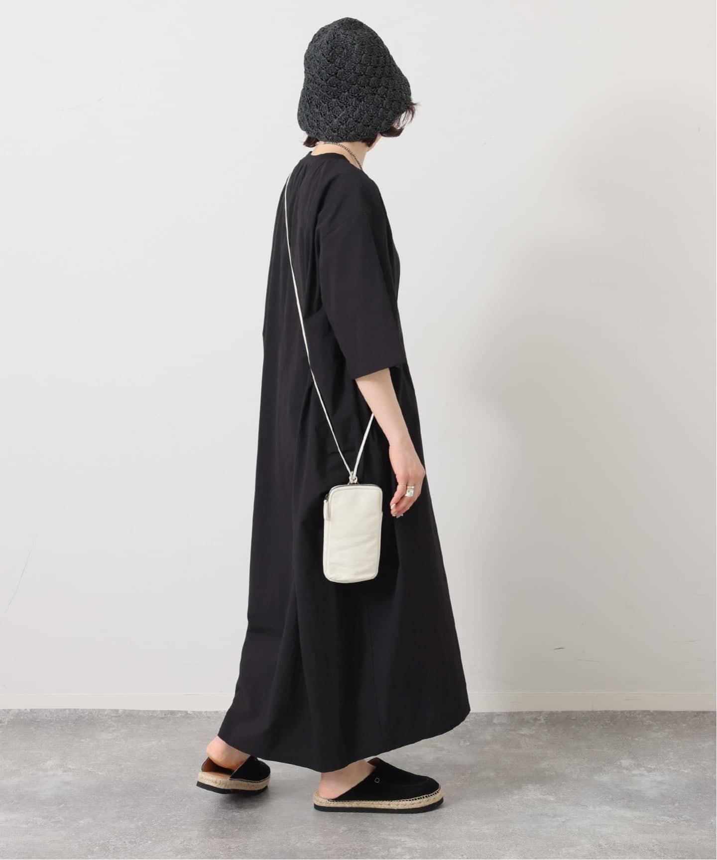 Bea Mombaers】BAGS PHONE POCKET（CHALK）（その他バッグ）｜journal