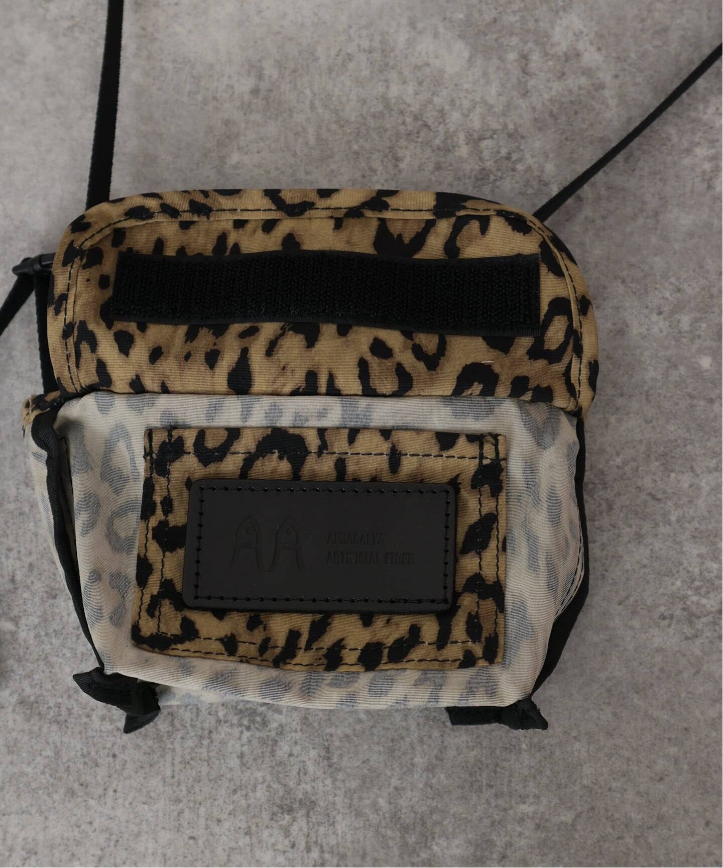 amiacalva 】 NYLON PORTABLE MESSENGER（ショルダーバッグ）｜journal