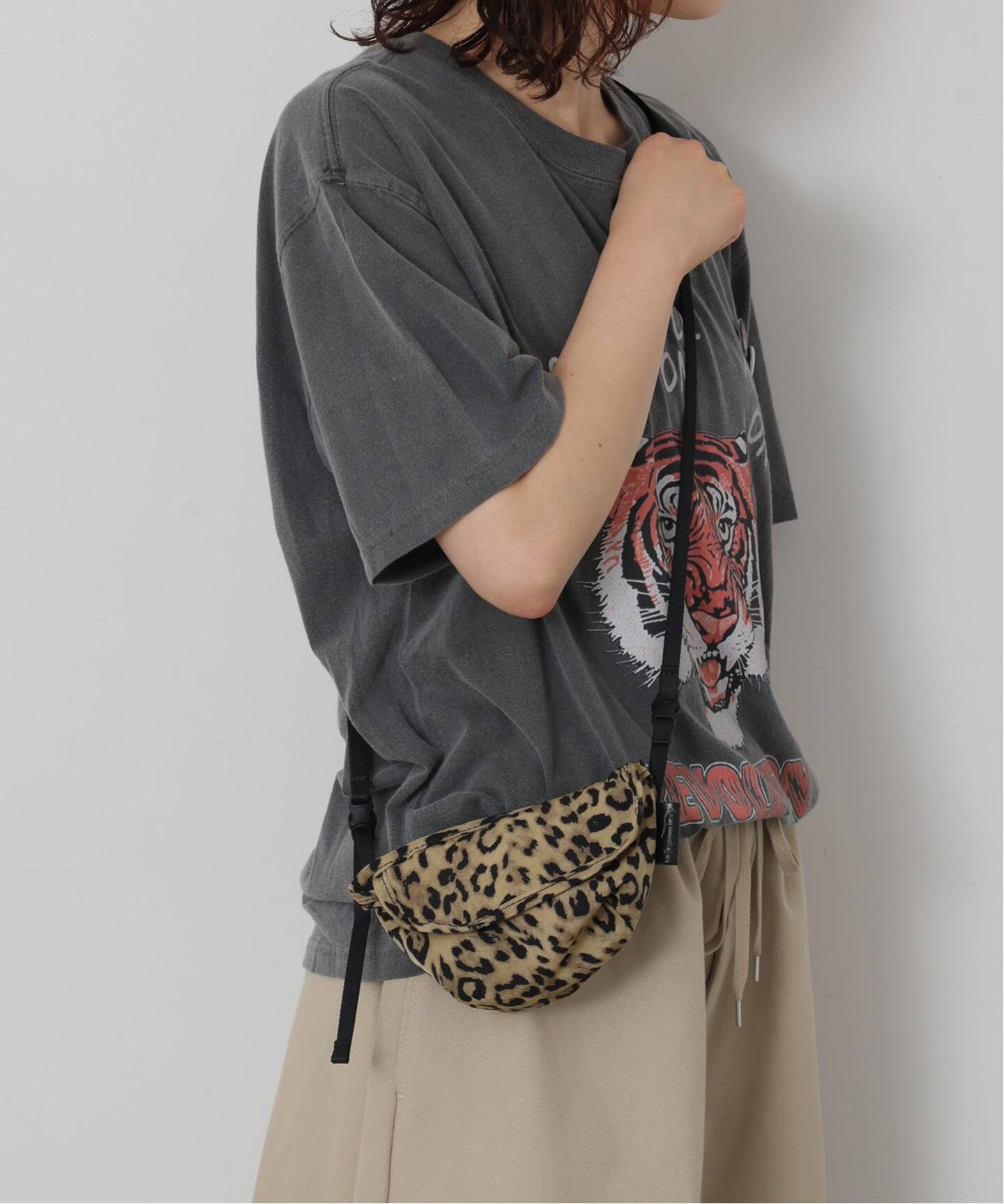 amiacalva 】 NYLON PORTABLE MESSENGER（ショルダーバッグ）｜journal 