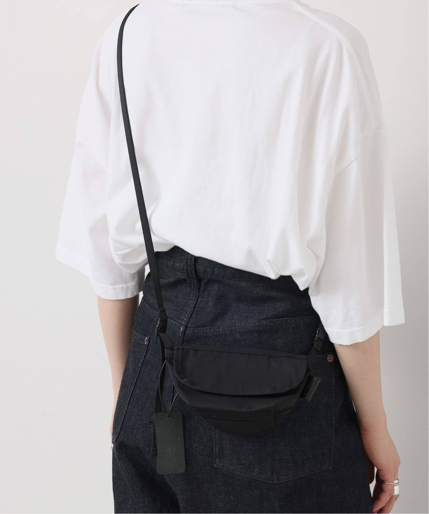 amiacalva】GABARDINE PORTABLE MESSENGER（メッセンジャーバッグ