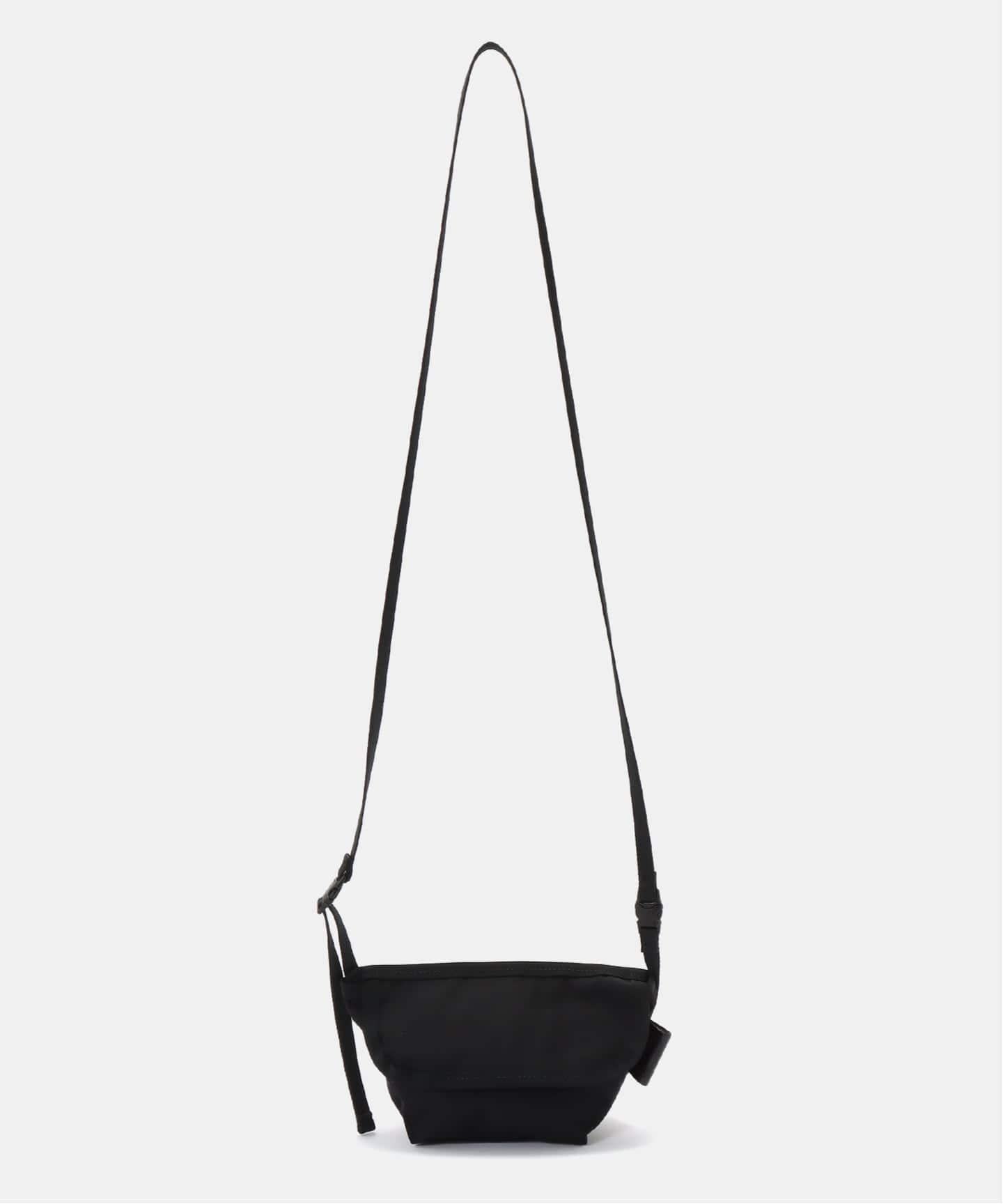 amiacalva】GABARDINE PORTABLE MESSENGER（メッセンジャーバッグ