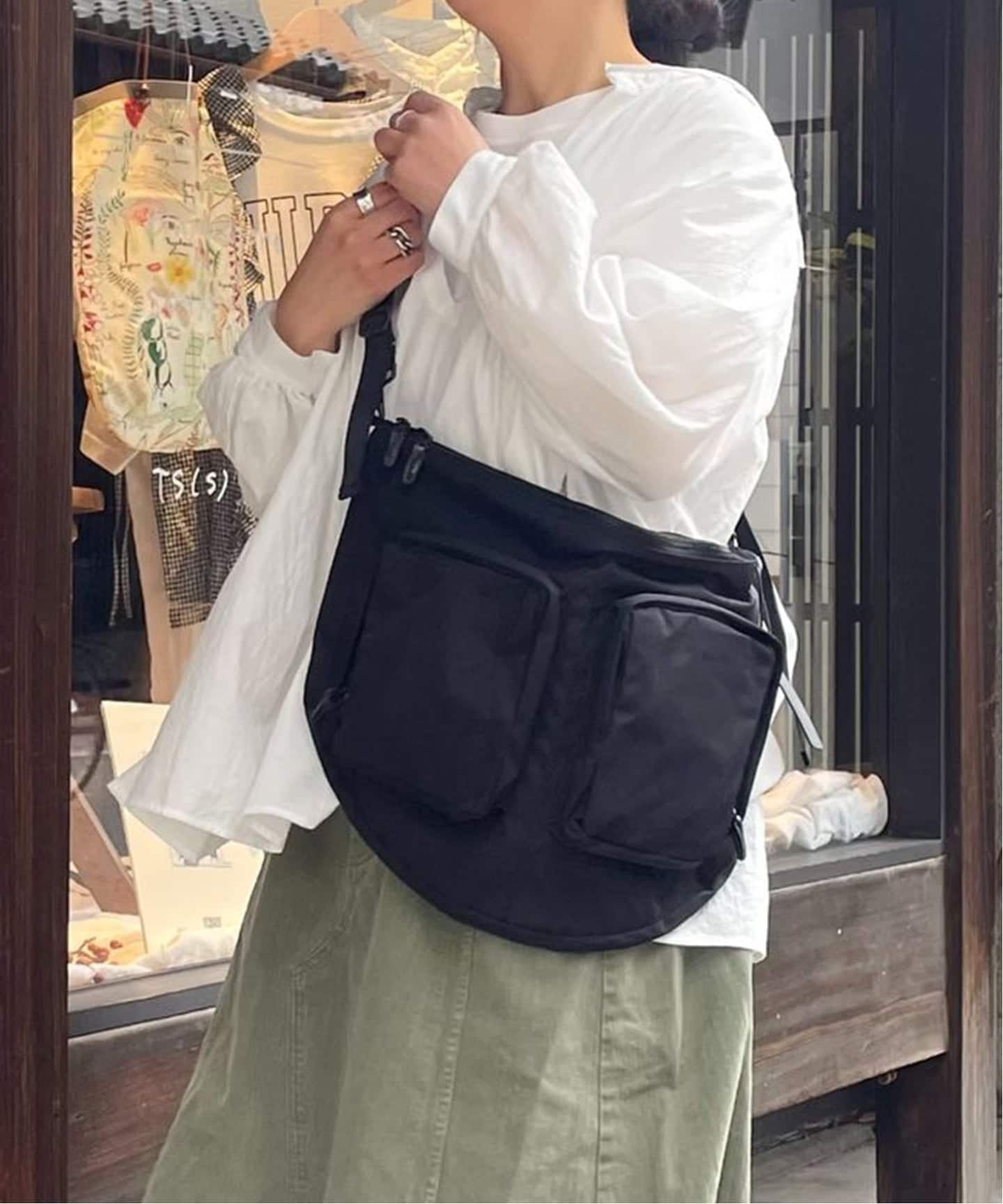 amiacalva】 GABARDINE BODY BAG(M)（その他バッグ）｜journal