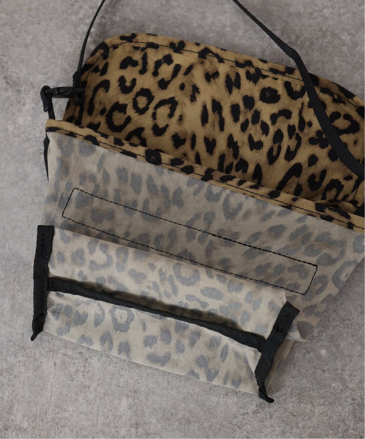 amiacalva 】 NYLON PORTABLE MESSENGER(M)（ショルダーバッグ 