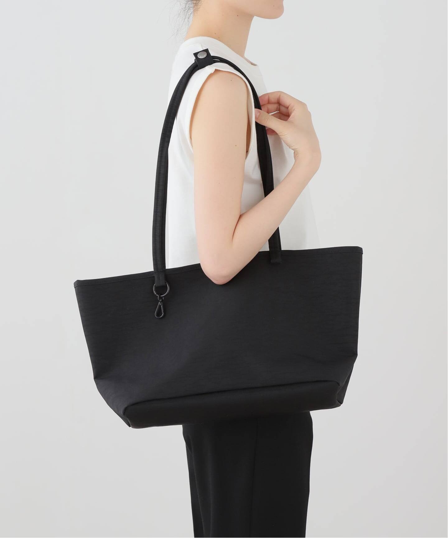 BAGGU/バグー】MEDIUM NYLON REVERSIBLE TOTE（トートバッグ