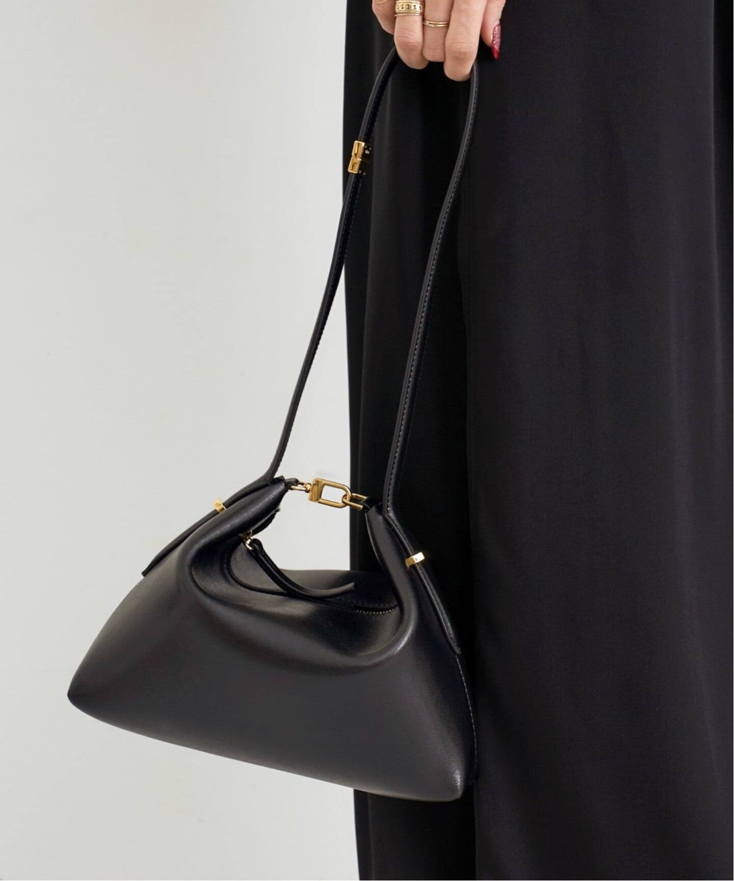 TOTEME/トーテム】 BEVEL BAG（その他バッグ）｜L'Appartement