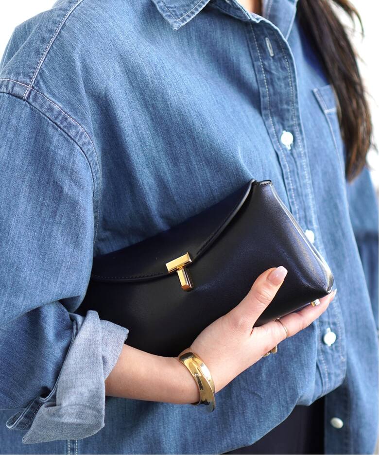 TOTEME/トーテム】MINI T-LOCK LEATHERCLUTCH（クラッチバッグ）｜AP 
