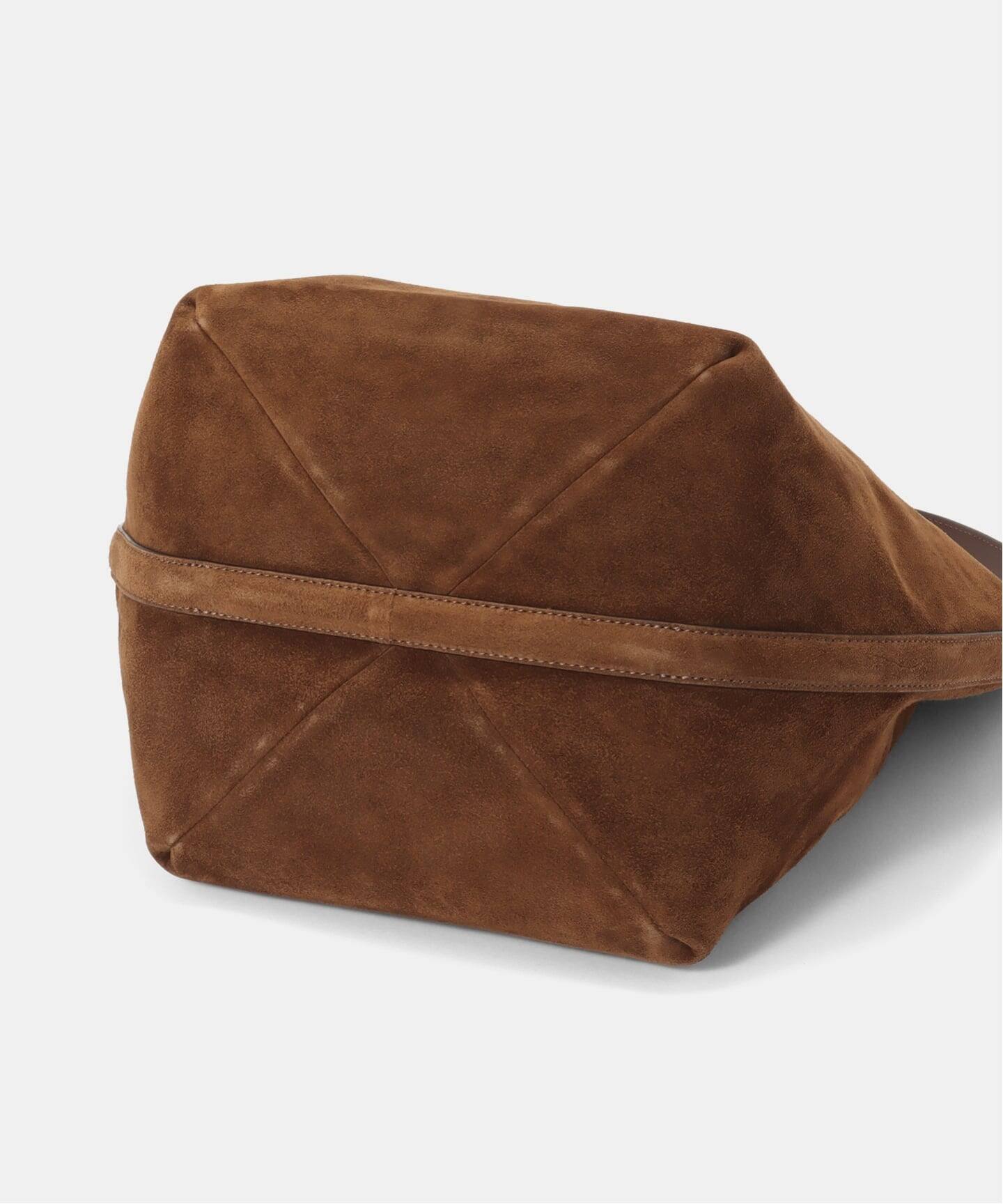 TOTEME/トーテム】Belted suede tote（トートバッグ）｜AP STUDIO 