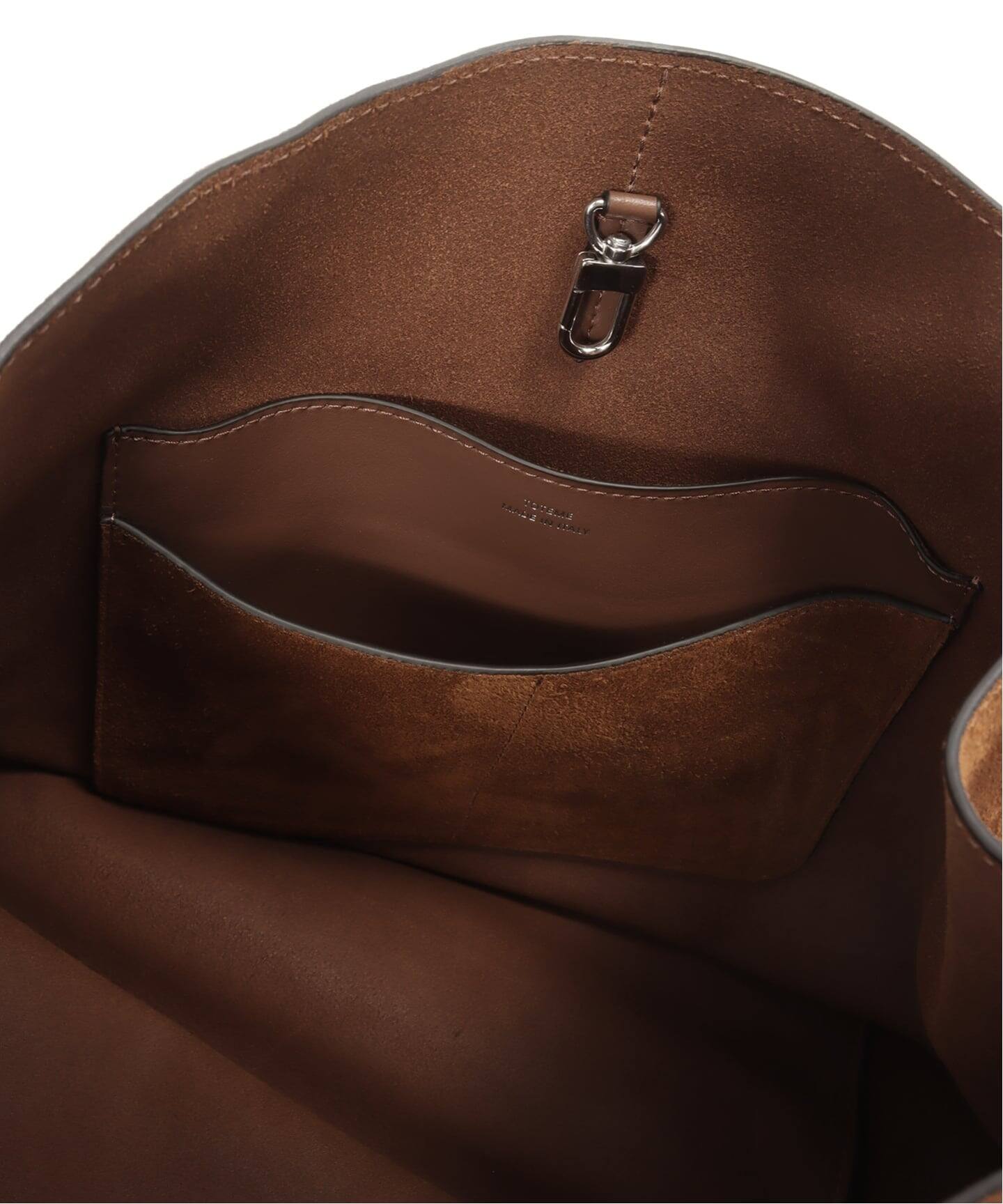 TOTEME/トーテム】Belted suede tote（トートバッグ）｜AP STUDIO 