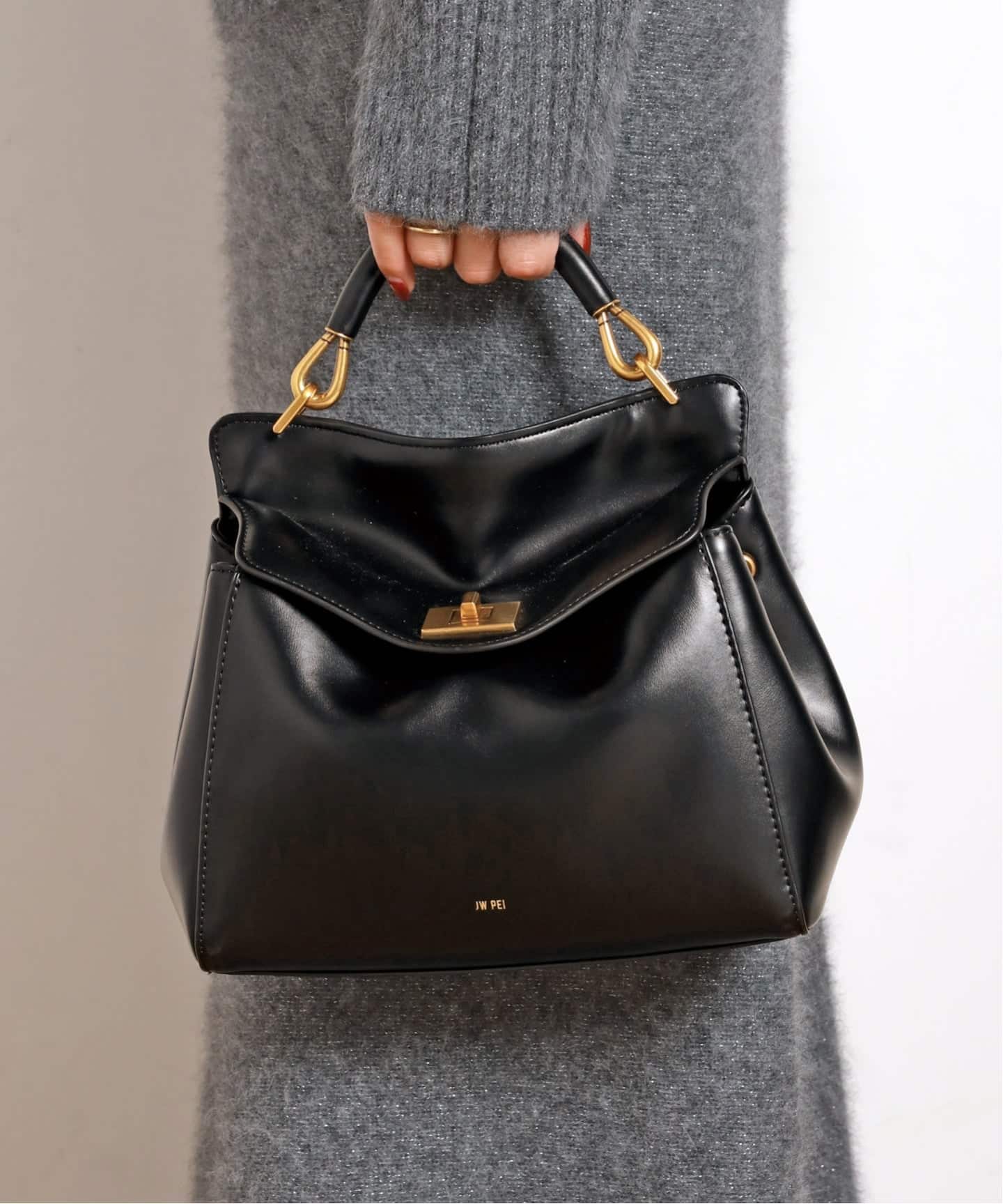 JW PEI / ジェイダブリュー ペイ】Lucia Classic Top Handbag(BLACK