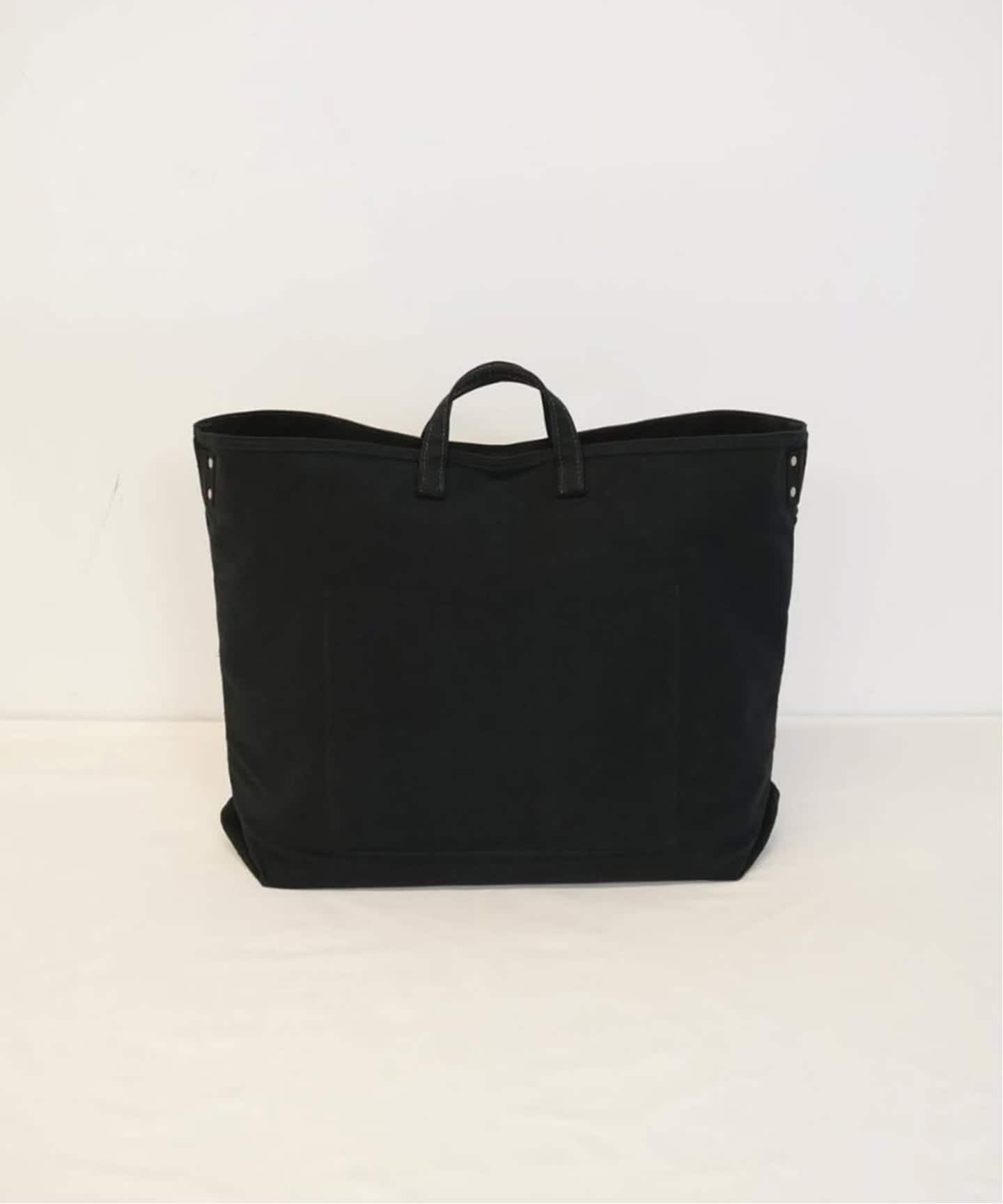ANCELLM / アンセルム with This is a(n) C/R DUCK BAG（ショルダー
