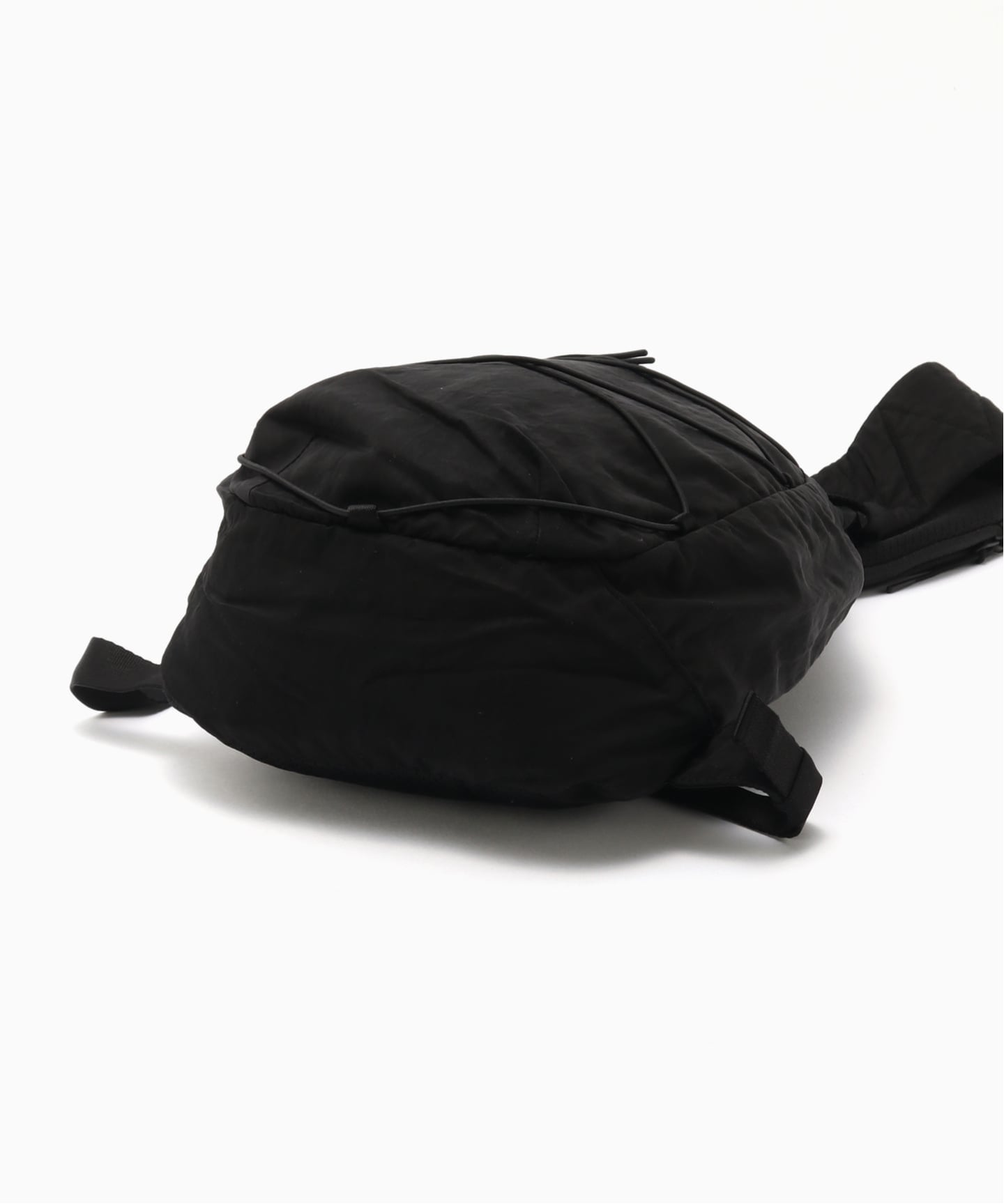 C.P. Company / シーピーカンパニー NYLON B CROSSBODY BACKPACK