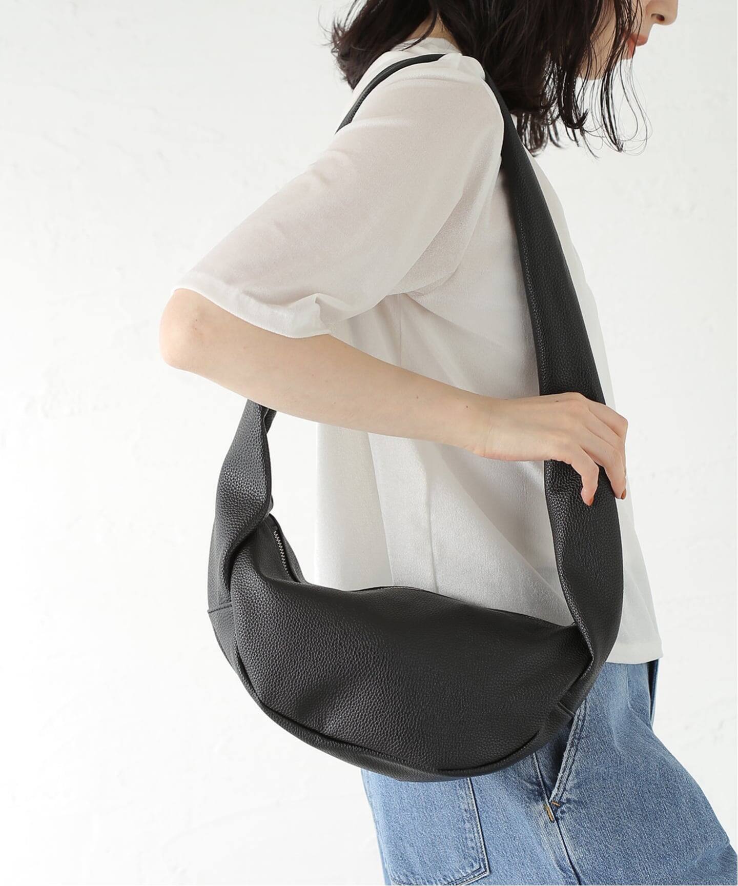 ハーフムーンショルダーバッグ（ショルダーバッグ）｜B.C STOCK（ベー