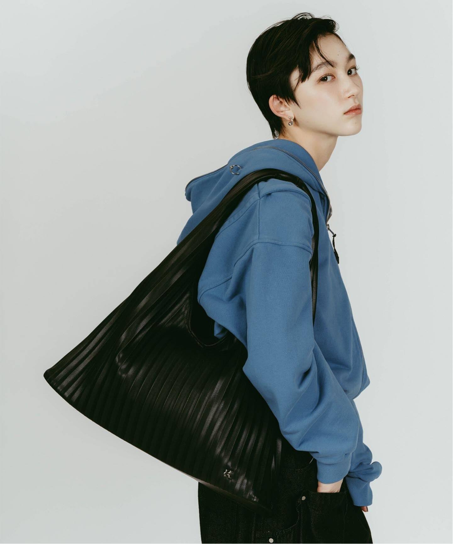 Knuth Marf/クヌースマーフ leather pleats bag（ショルダーバッグ