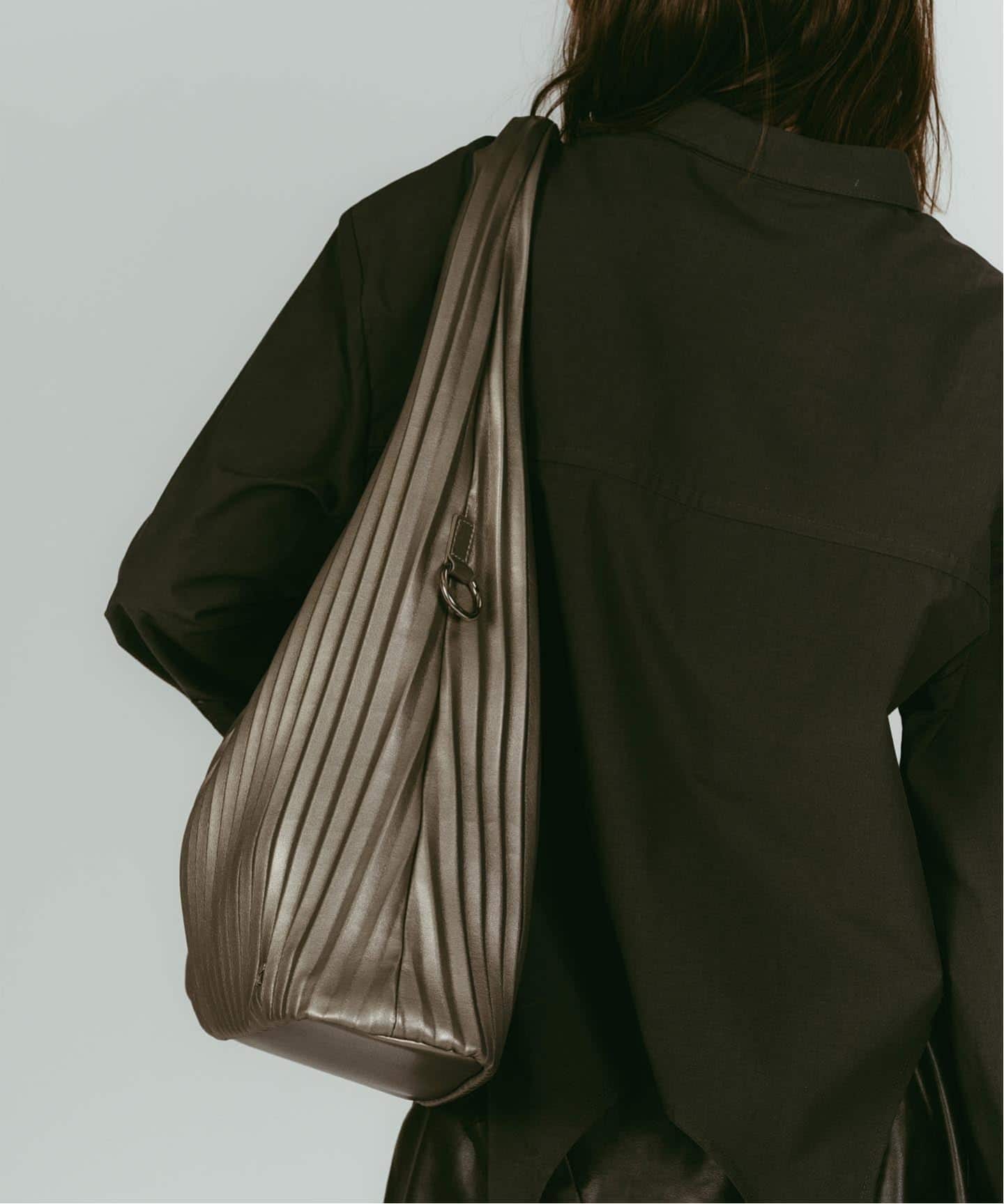 Knuth Marf/クヌースマーフ leather pleats bag（ショルダーバッグ