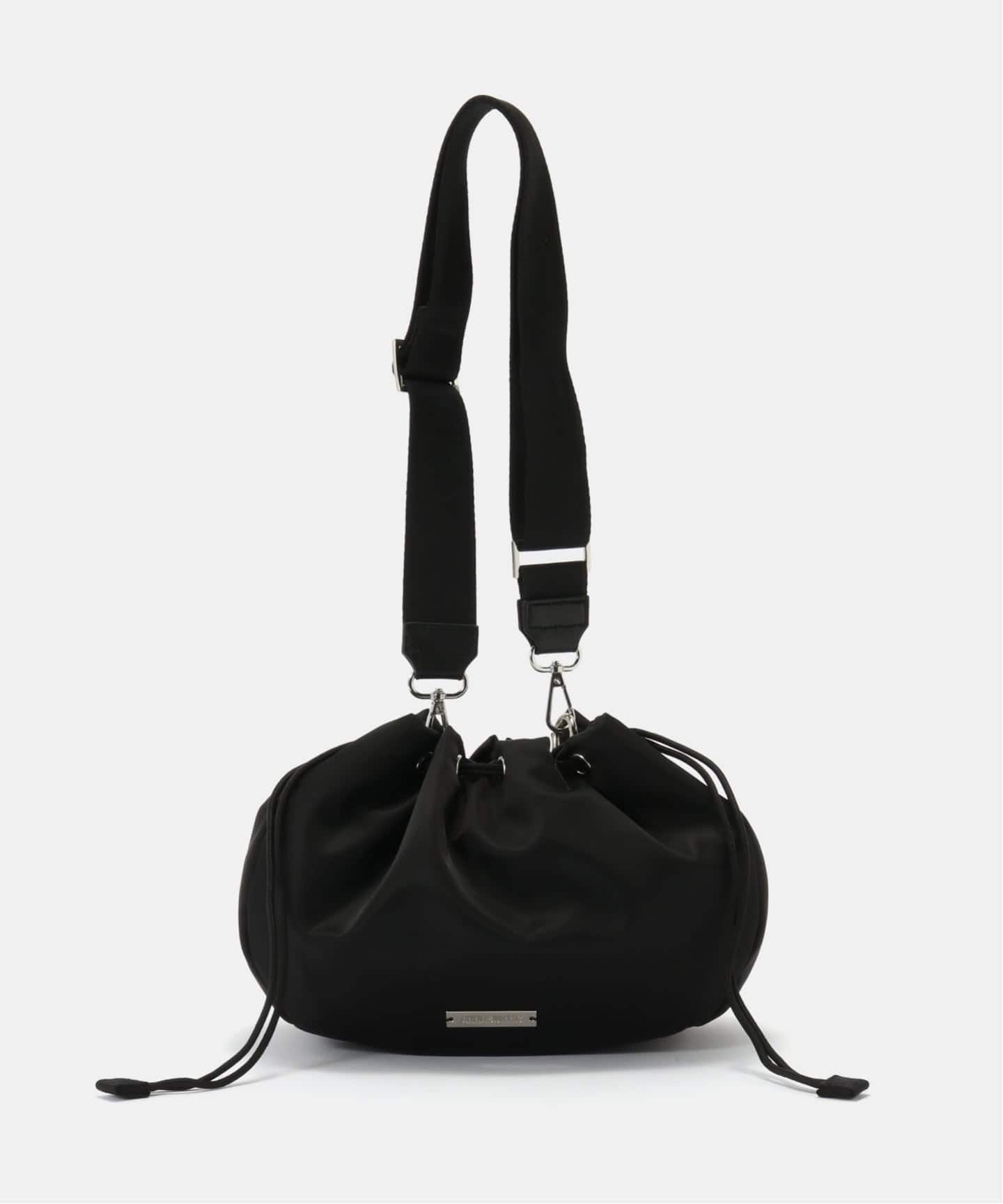 ANNASUINYC 黒 ショルダーバッグ　美品 ANNA SUI NYC / アナスイエヌワイシー ラウンドバッグ（ショルダー