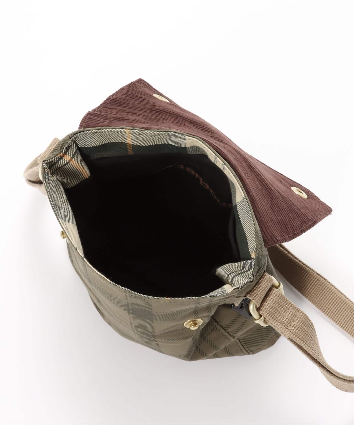 Barbour / バブアー transport crossbody bag(ショルダーバッグ Barbour / バブアー transport crossbody bag(ショルダーバッグ