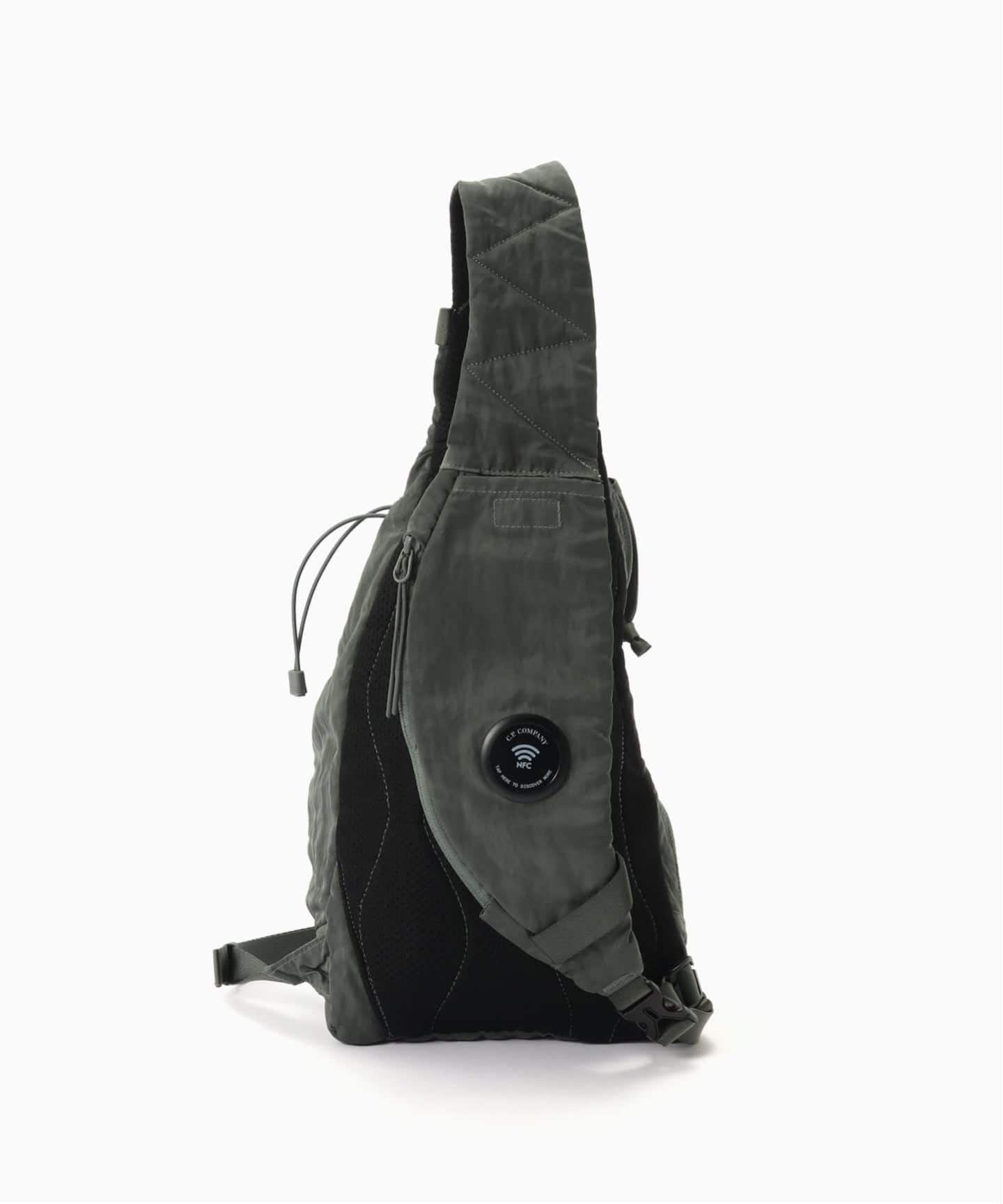 C.P.Company / シーピーカンパニー NYLON B LENS CROSSBODY RUCK