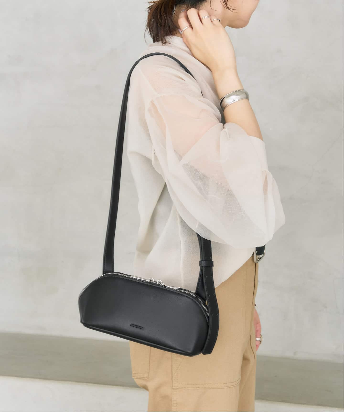 ADDCULUMN/アドカラム FIGRE BODYBAG ブラック ADDCULUMN/アドカラム FIGRE BODYBAG S（ショルダーバッグ）｜LE TALON