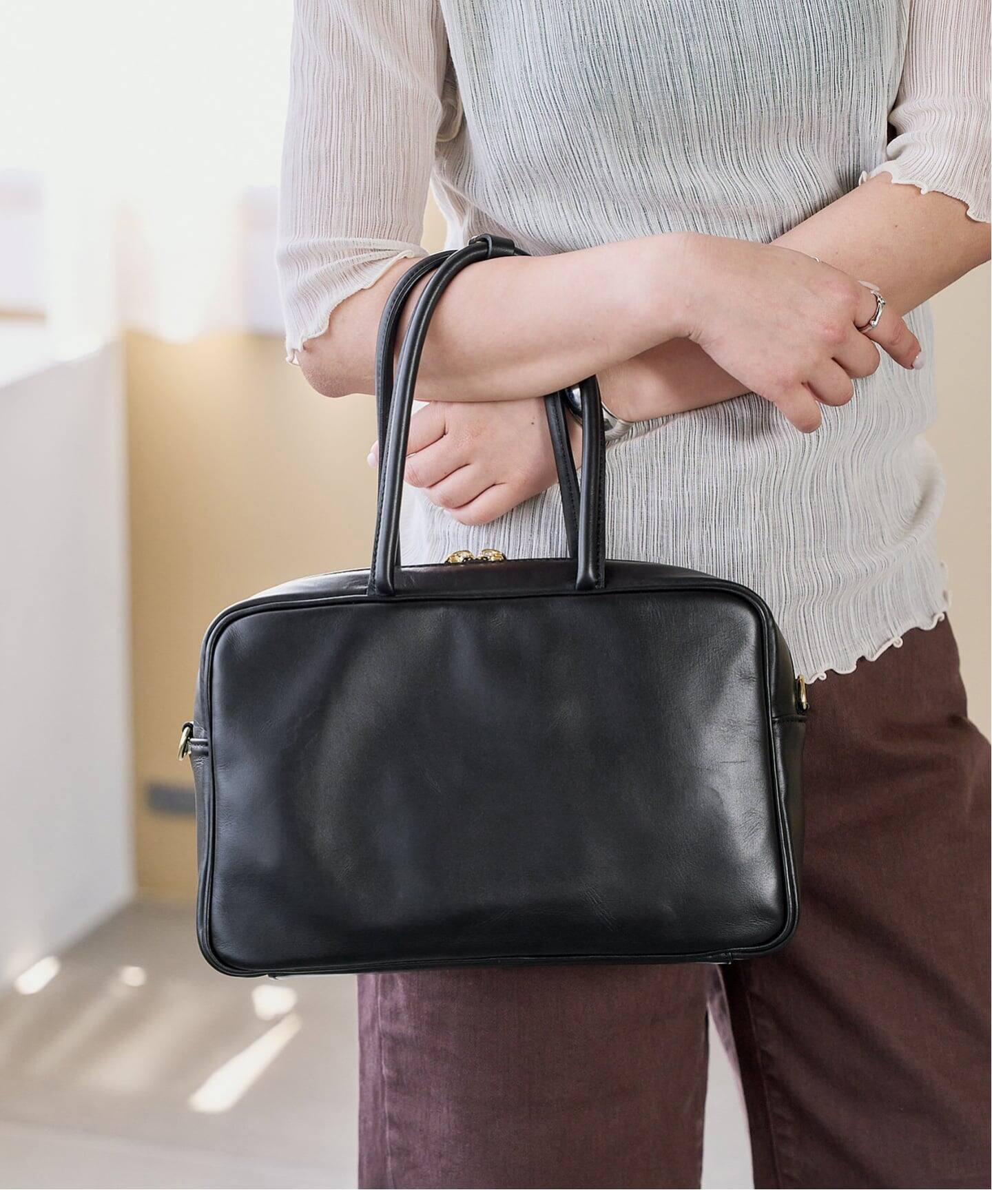 M.U.L♥ ボストンバックM ブラック洗い加エレザーショルダー MILOS/ミロス soft leather Square ボストン（ボストンバッグ）｜LE