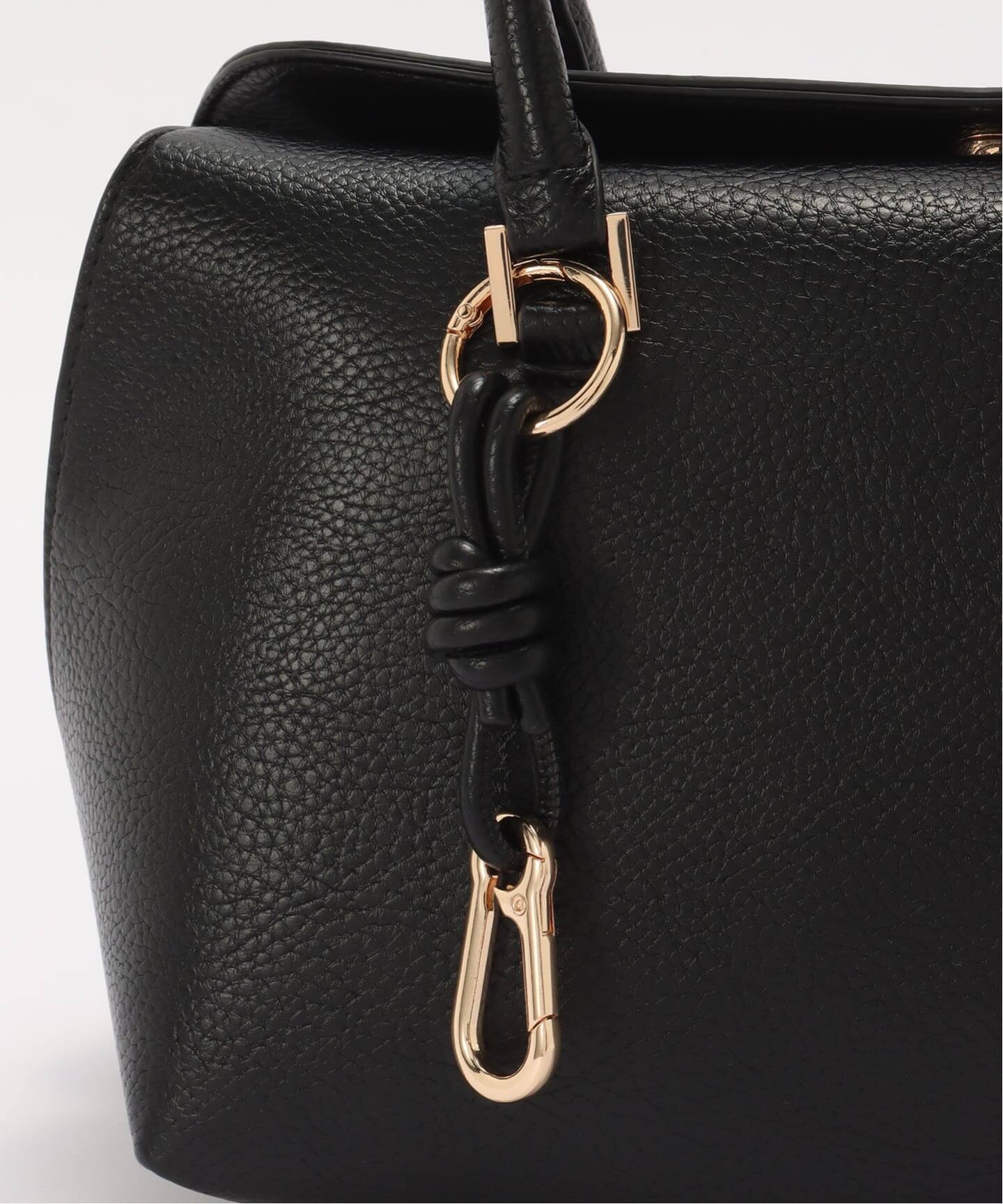 cachecache/カシュカシュ チャームツキフラップボストンバッグ